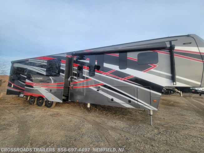 2017 Dutchmen Voltage Epic 3970 - Used Toy Hauler For Sale by Crossroads Trailer Sales, Inc. in Newfield, New Jersey