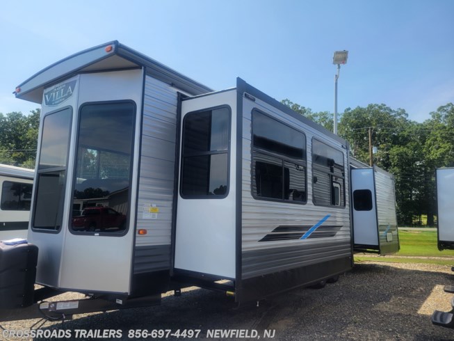 2022 Salem Villa 353FLFB by Forest River from Crossroads Trailer Sales, Inc. in Newfield, New Jersey
