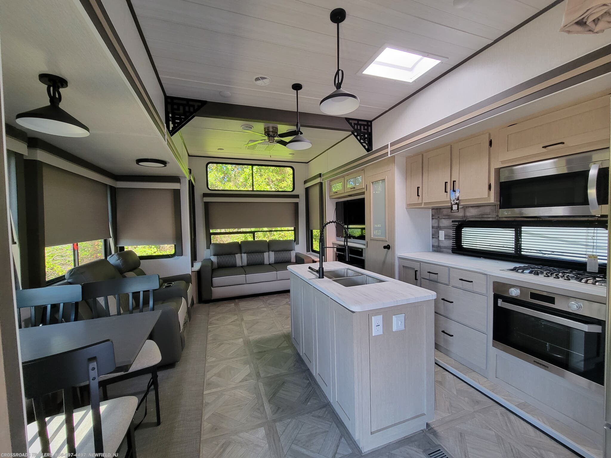 2023 Forest River Salem Grand Villa 42DL RV for Sale in Newfield, NJ