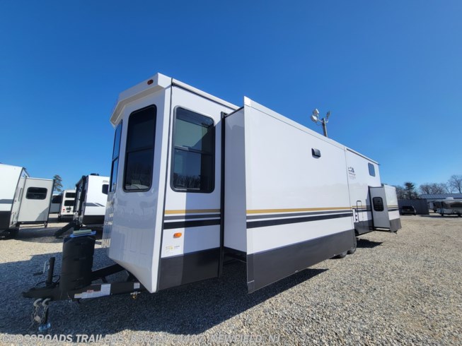 2024 Forest River Cedar Creek Cottage 40CDL - New Travel Trailer For Sale by Crossroads Trailer Sales, Inc. in Newfield, New Jersey