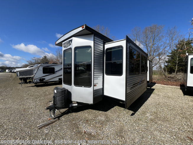 2021 Forest River Salem Villa 353FLFB - Used Destination Trailer For Sale by Crossroads Trailer Sales, Inc. in Newfield, New Jersey