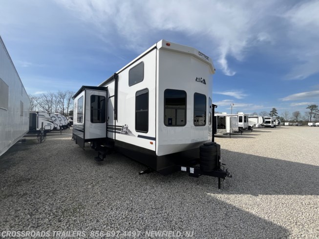 2024 Forest River Cedar Creek Cottage 40CBK - New Destination Trailer For Sale by Crossroads Trailer Sales, Inc. in Newfield, New Jersey