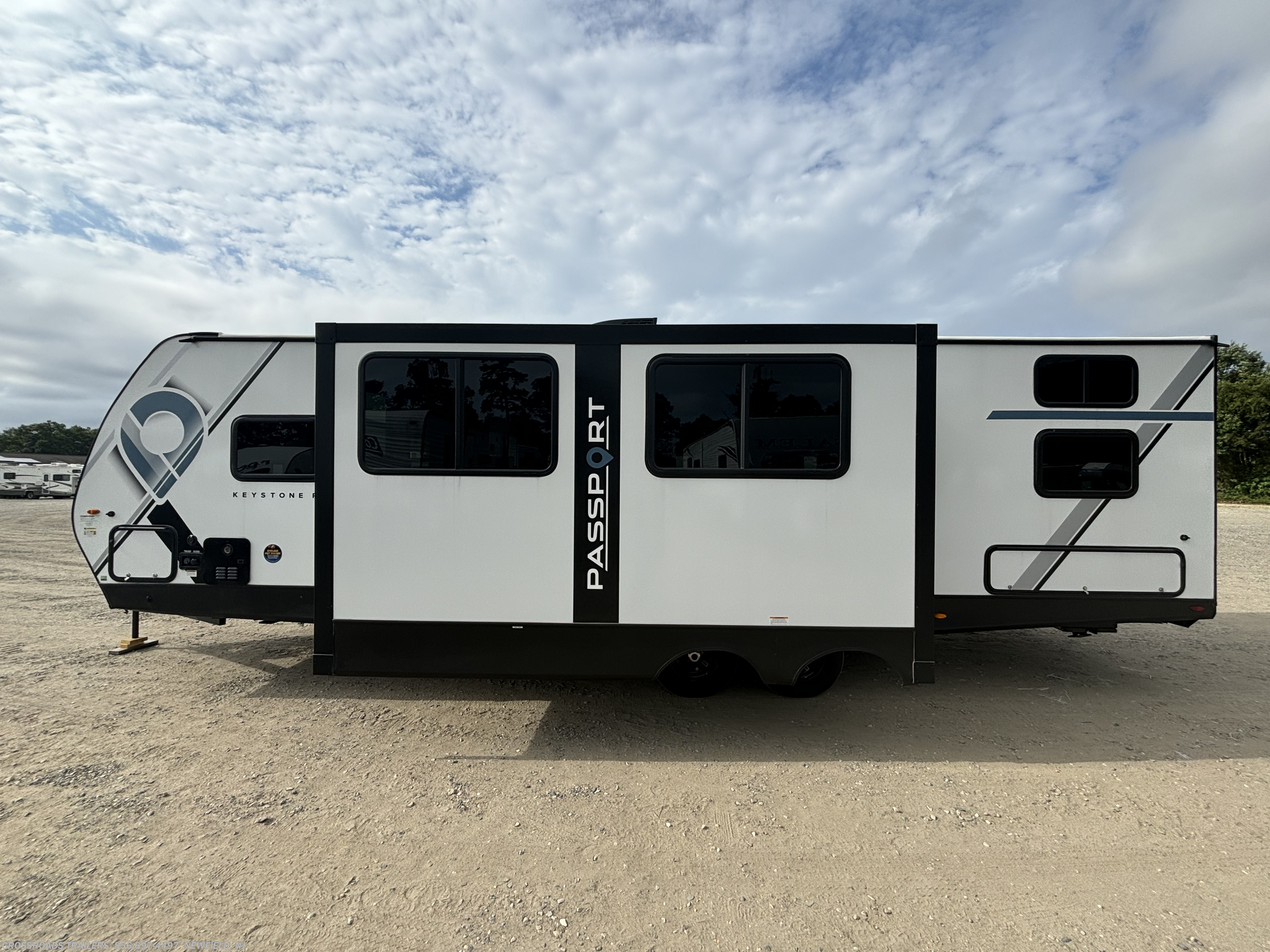 2025 Passport Classic 284QB by Keystone from Crossroads Trailer Sales, Inc. in Newfield, New Jersey