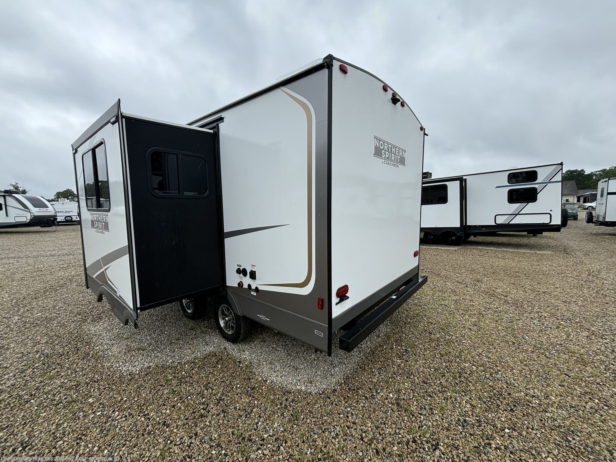 49048 - 2025 Coachmen Northern Spirit 1943RB Travel Trailer for