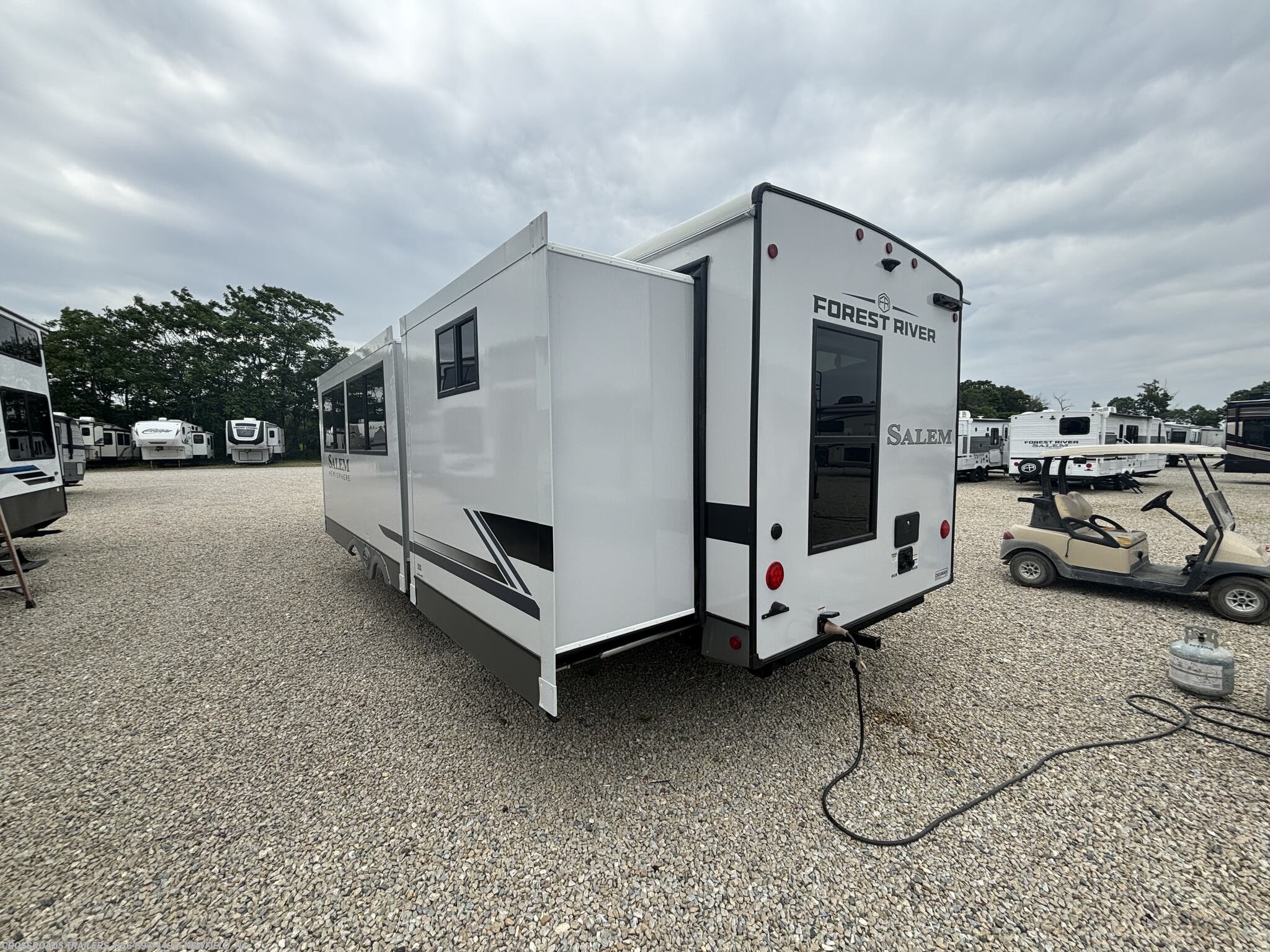 2026 Salem Hemisphere Elite 314BUD by Forest River from Crossroads Trailer Sales, Inc. in Newfield, New Jersey