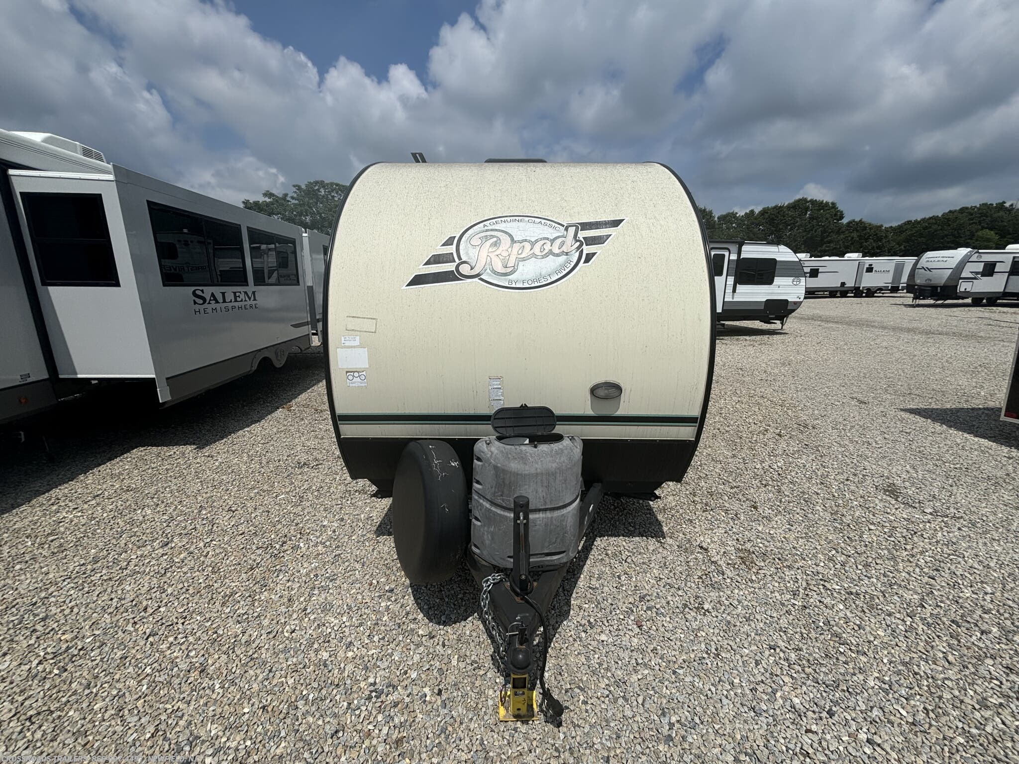 2017 Forest River R-Pod RP-182G - Used Travel Trailer For Sale by Crossroads Trailer Sales, Inc. in Newfield, New Jersey features Exterior Grill, CD Player, TV, CO Detector, Refrigerator