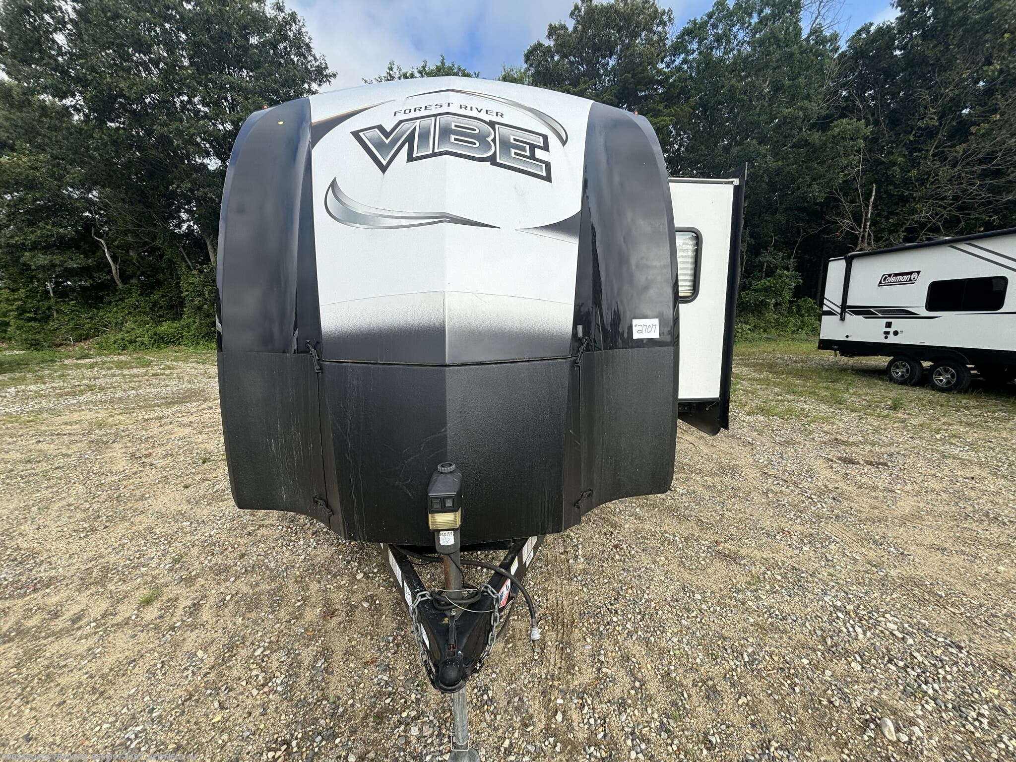 2018 Forest River Vibe 278RLS - Used Travel Trailer For Sale by Crossroads Trailer Sales, Inc. in Newfield, New Jersey features Stove Top Burner, CD Player, Surround Sound System, Awning, DVD Player