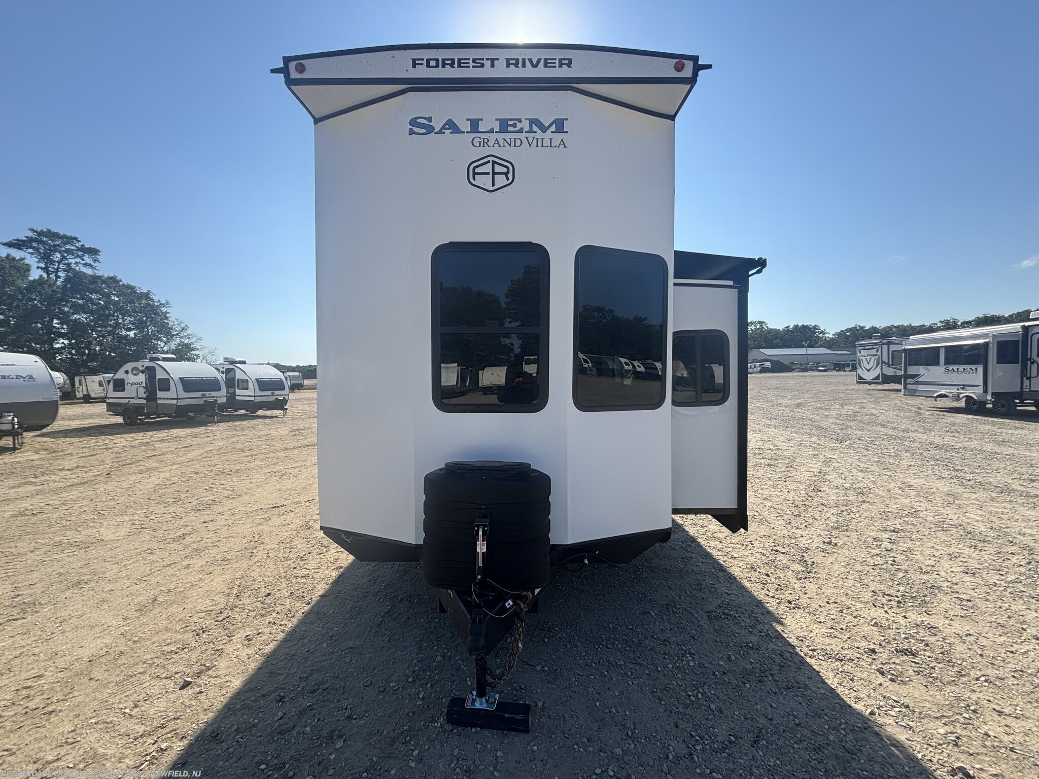 2026 Salem Villa 42ZEN by Forest River from Crossroads Trailer Sales, Inc. in Newfield, New Jersey