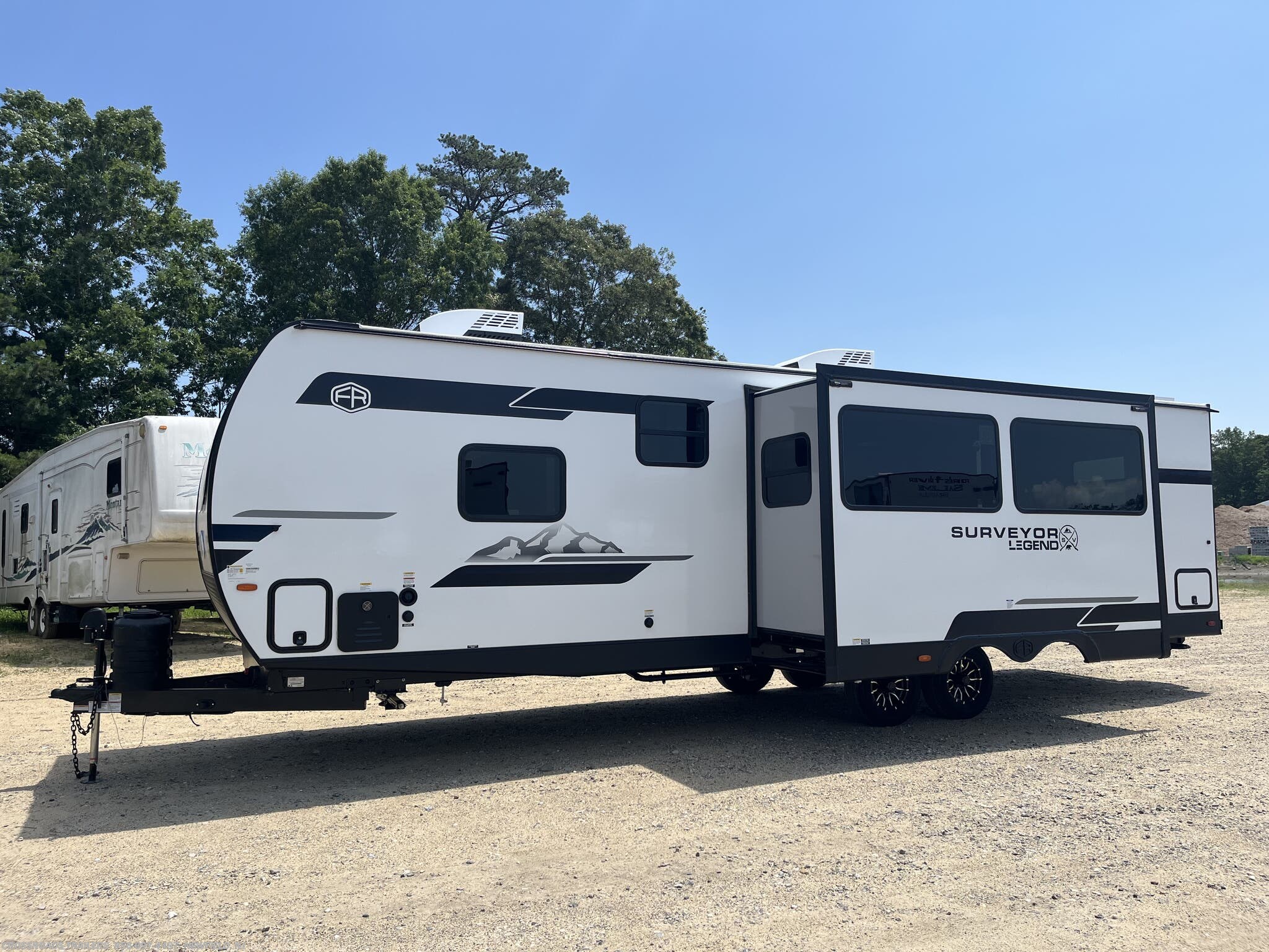 2026 Forest River Surveyor Legend 296QBLE - New Travel Trailer For Sale by Crossroads Trailer Sales, Inc. in Newfield, New Jersey
