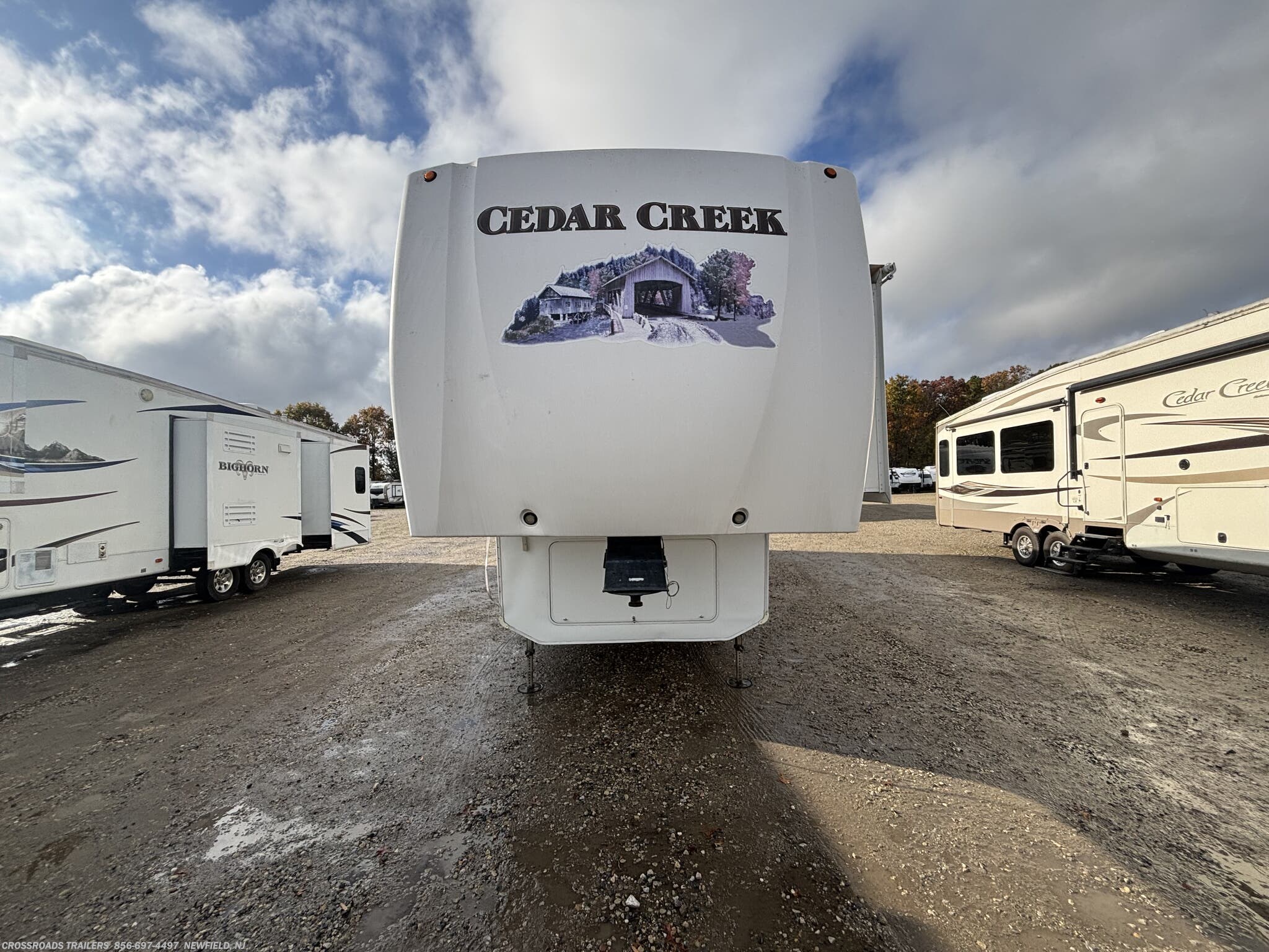 2011 Forest River Cedar Creek 36RE - Used Fifth Wheel For Sale by Crossroads Trailer Sales, Inc. in Newfield, New Jersey