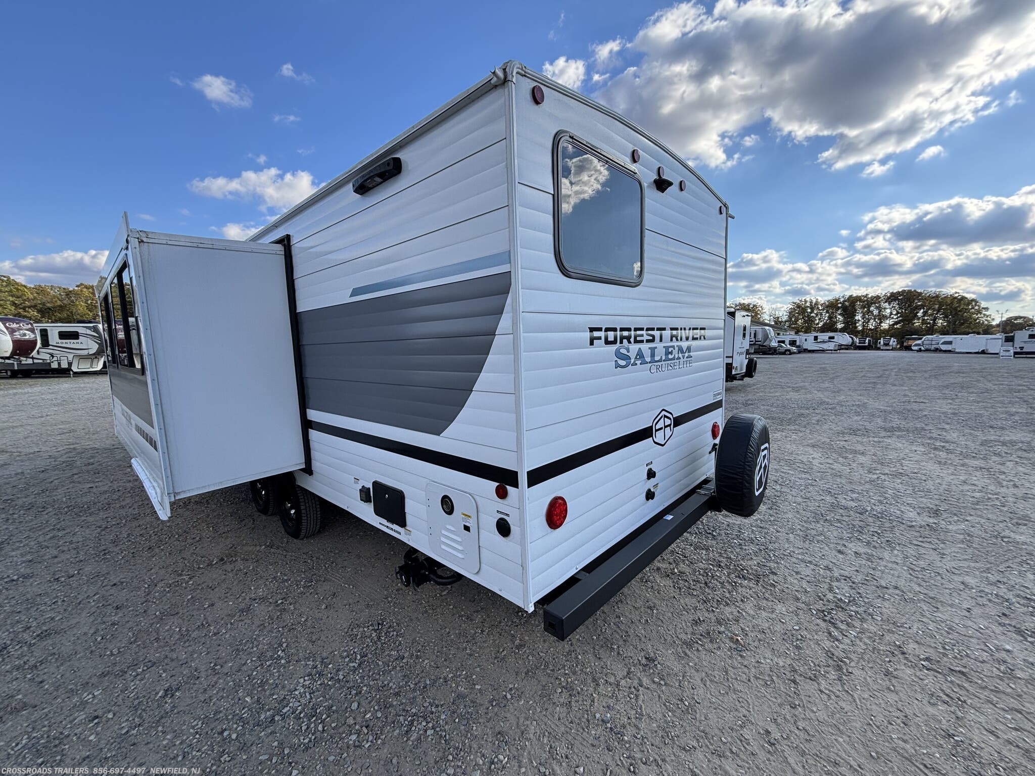 2025 Salem Cruise Lite 263BHXL by Forest River from Crossroads Trailer Sales, Inc. in Newfield, New Jersey