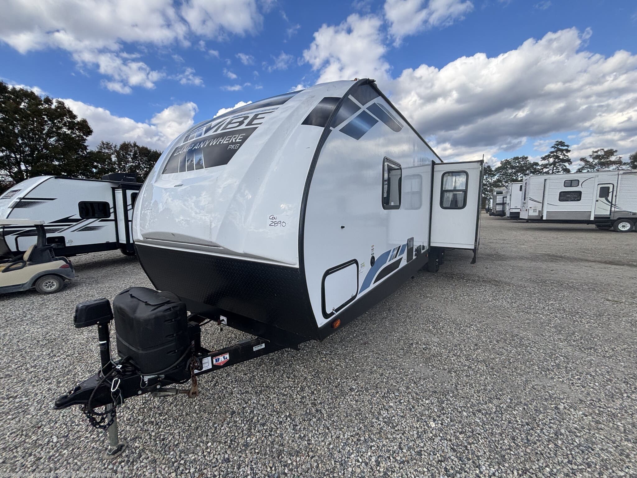 2023 Vibe 34BH by Forest River from Crossroads Trailer Sales, Inc. in Newfield, New Jersey