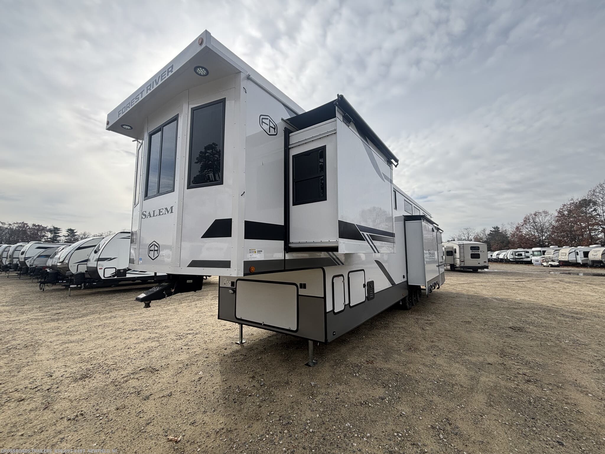 2026 Salem Hemisphere ROOST43 by Forest River from Crossroads Trailer Sales, Inc. in Newfield, New Jersey