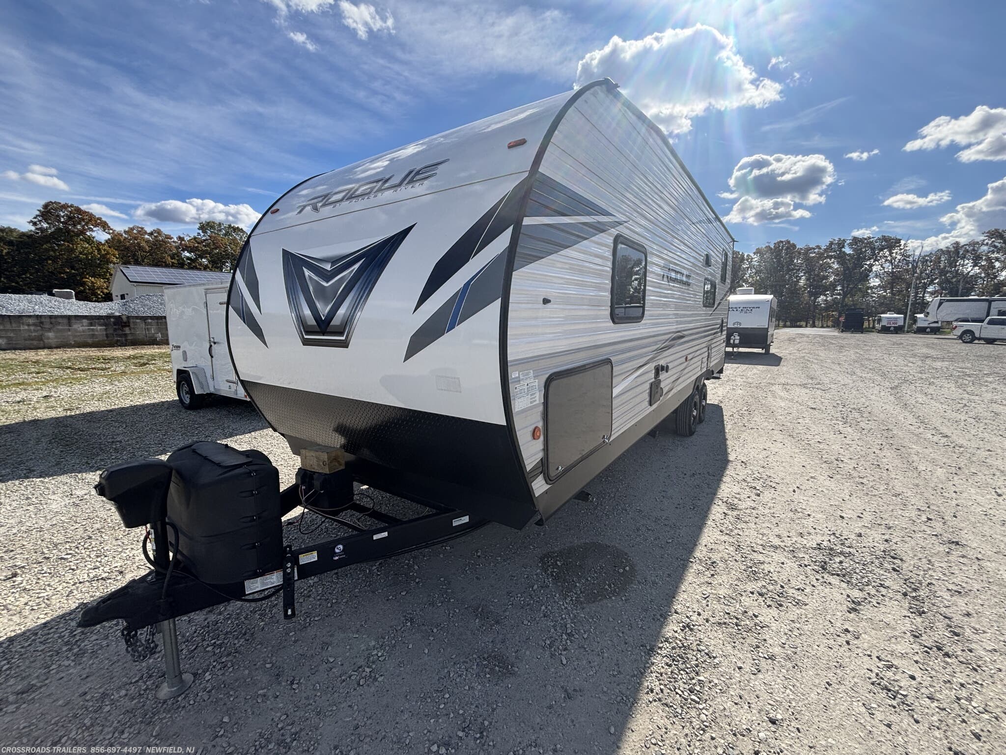 2022 Vengeance Rogue 25V by Forest River from Crossroads Trailer Sales, Inc. in Newfield, New Jersey