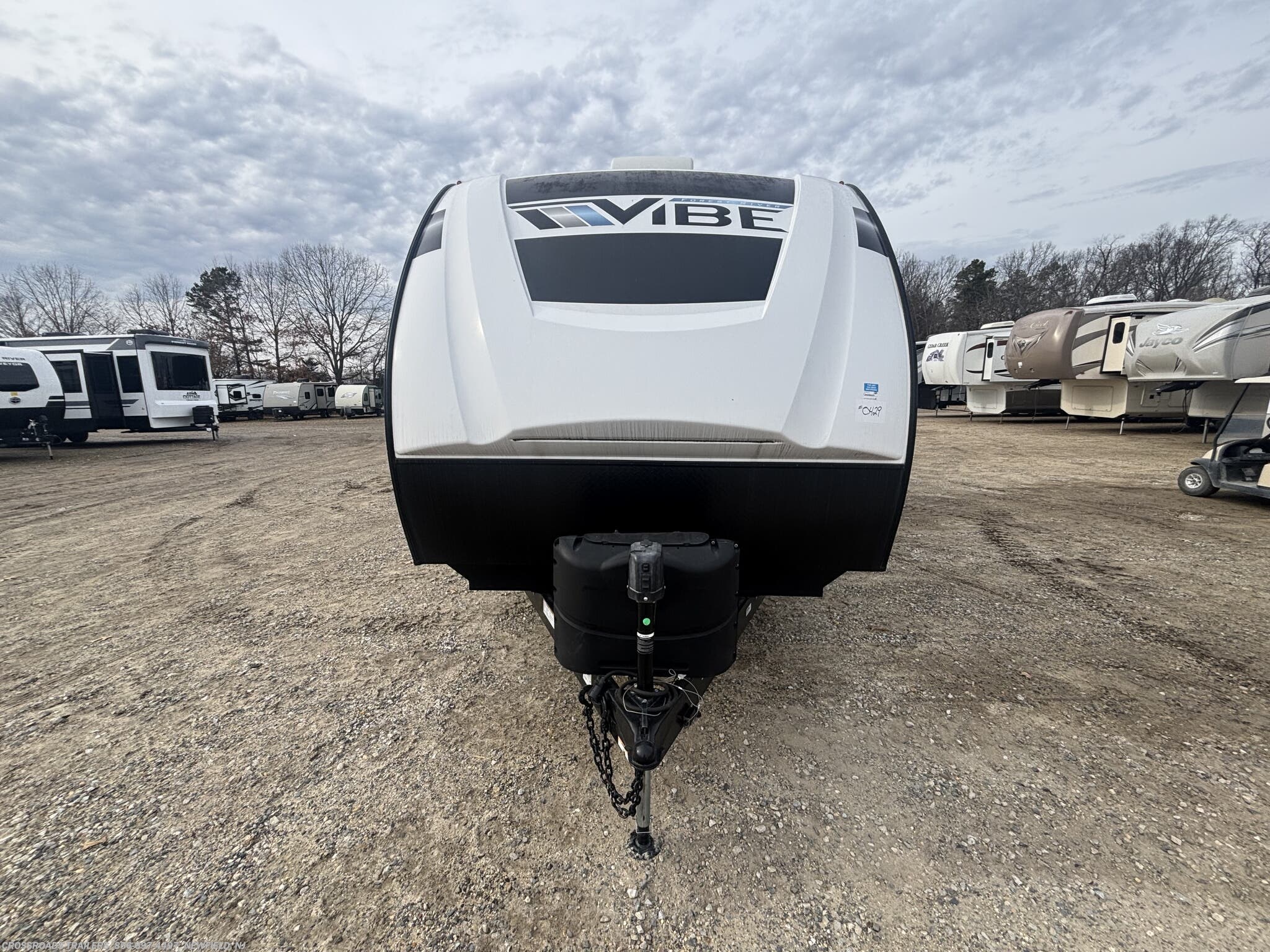 2022 Forest River Vibe 26RK - Used Travel Trailer For Sale by Crossroads Trailer Sales, Inc. in Newfield, New Jersey features Solar Panels, Stove Top Burner, TV, Auxiliary Battery, Water Heater