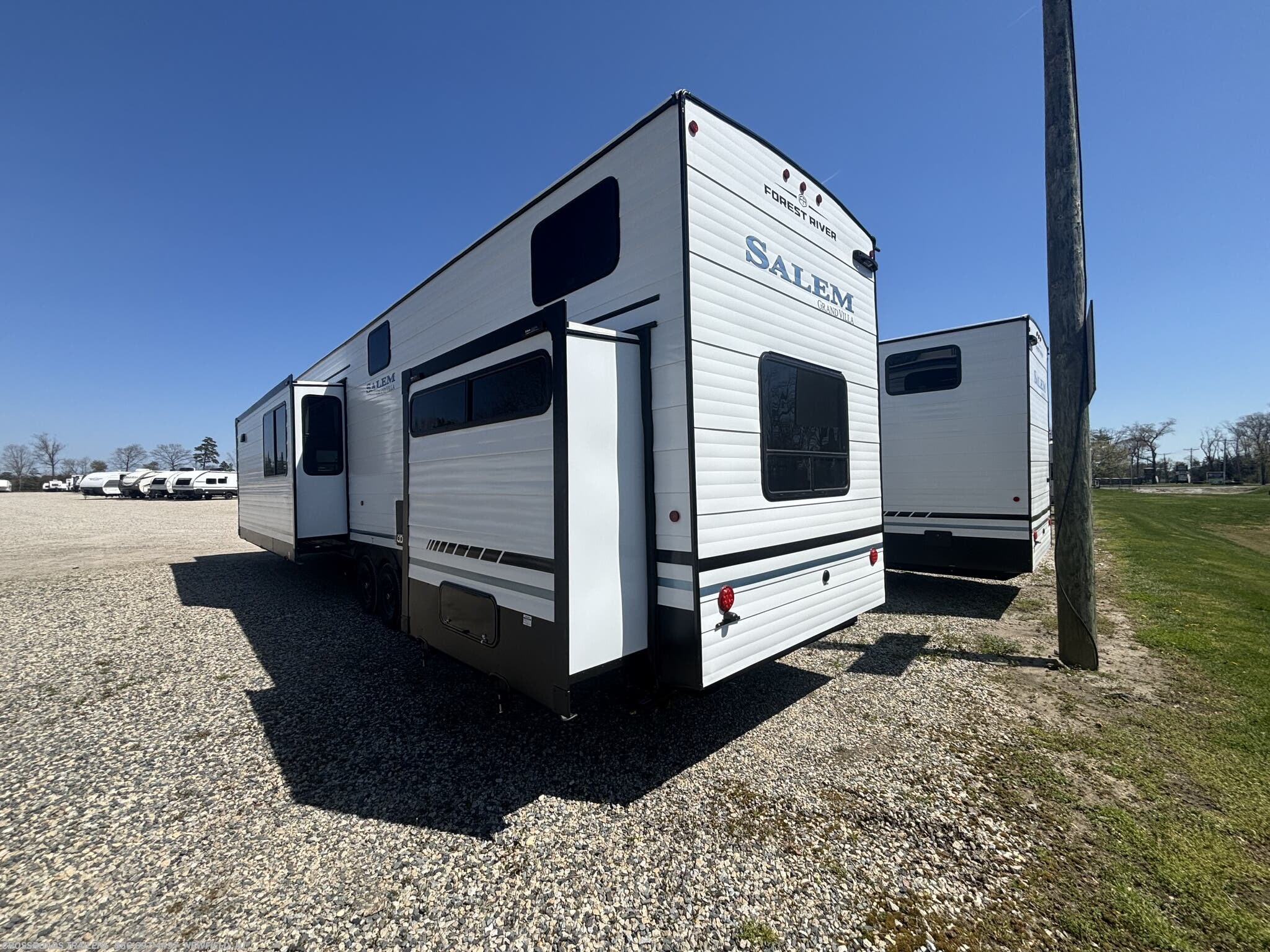 New 2026 Forest River Salem Grand Villa 40FKP available in Newfield, New Jersey