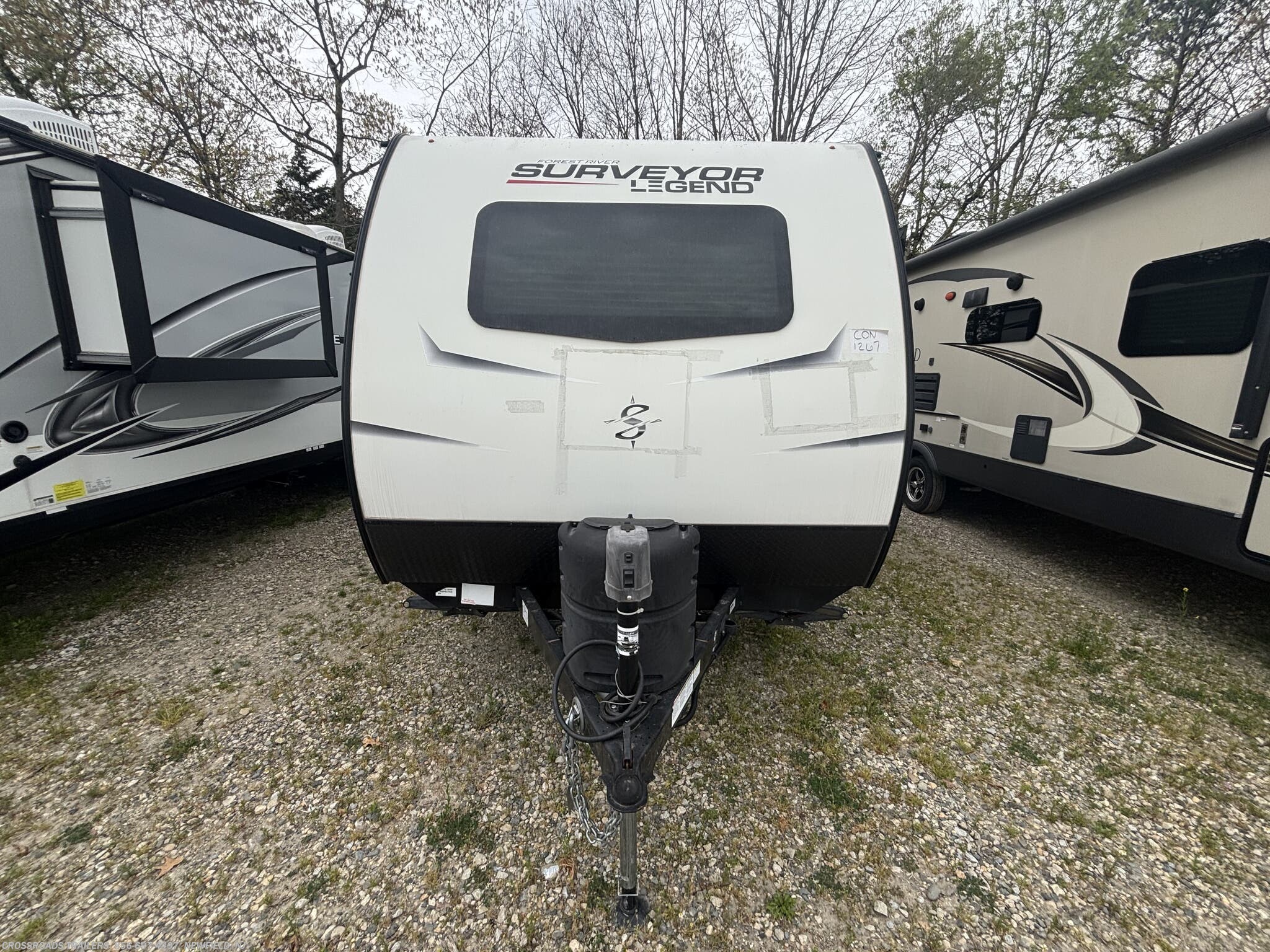2021 Forest River Surveyor 19BHLE - Used Travel Trailer For Sale by Crossroads Trailer Sales, Inc. in Newfield, New Jersey features Leveling Jacks, TV Antenna, Power Awning, Auxiliary Battery, CO Detector