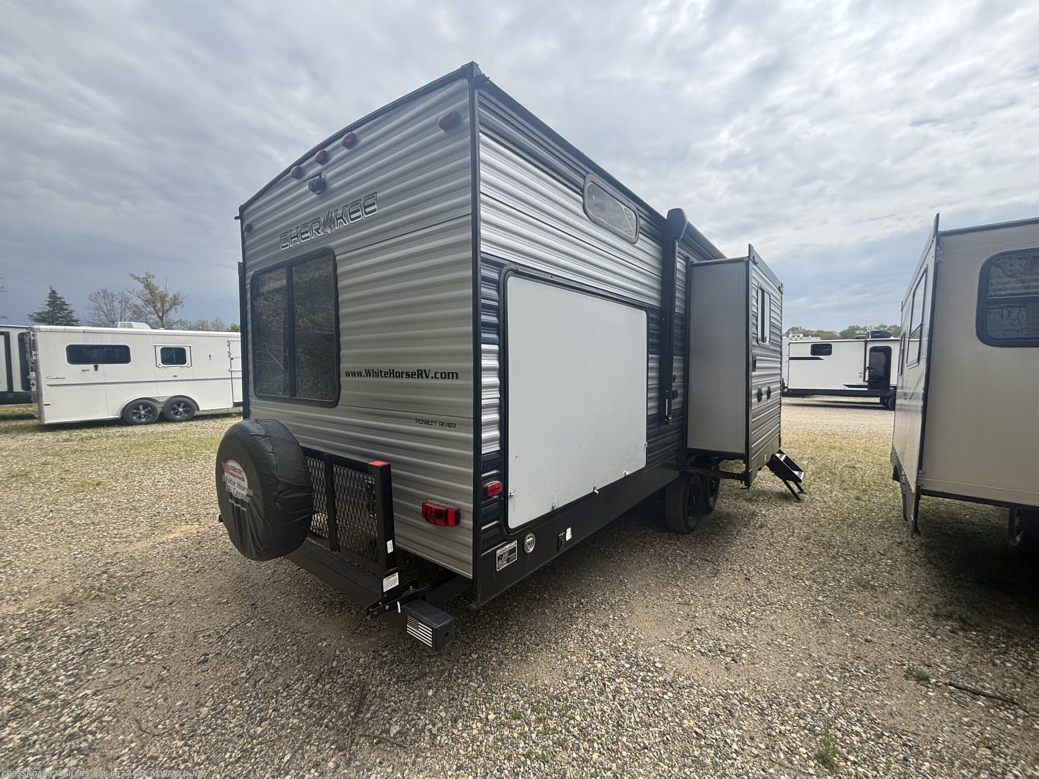 Used 2022 Forest River Cherokee 304BH available in Newfield, New Jersey