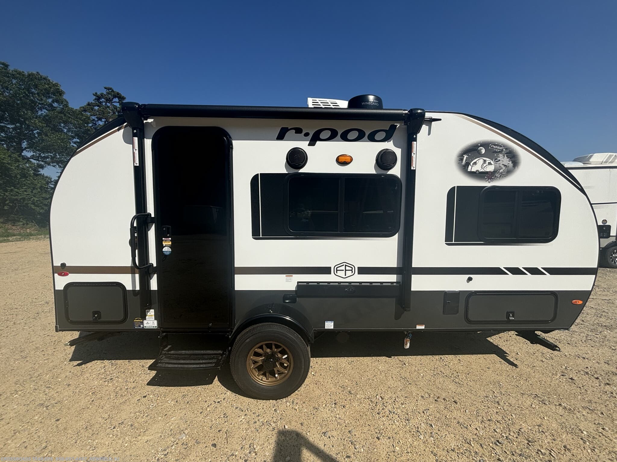2026 Forest River R-Pod 180 - New Travel Trailer For Sale by Crossroads Trailer Sales, Inc. in Newfield, New Jersey