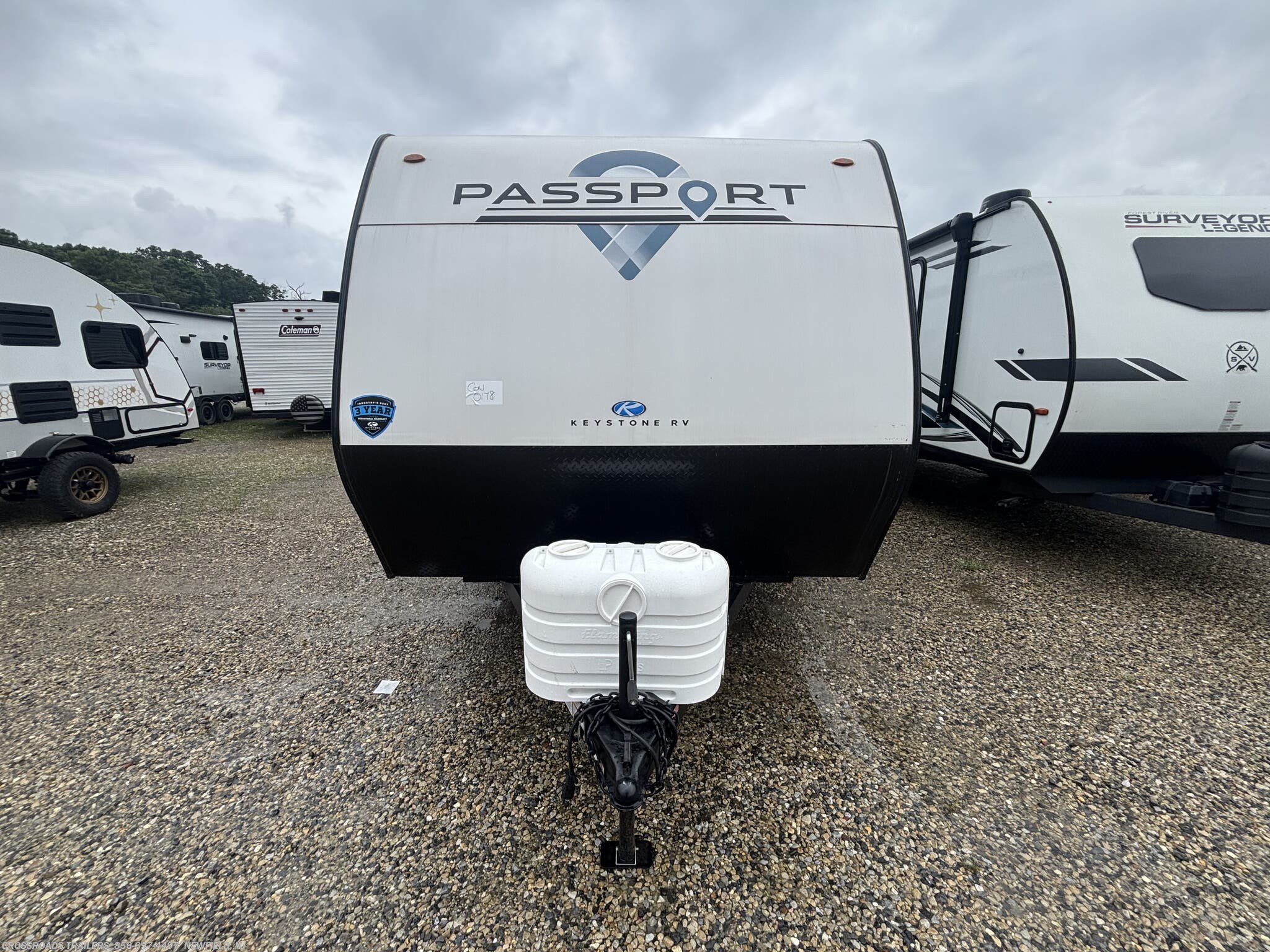 2025 Keystone Passport Classic 224RK - Used Travel Trailer For Sale by Crossroads Trailer Sales, Inc. in Newfield, New Jersey features Oven, TV, Refrigerator, Water Heater, Smoke Detector