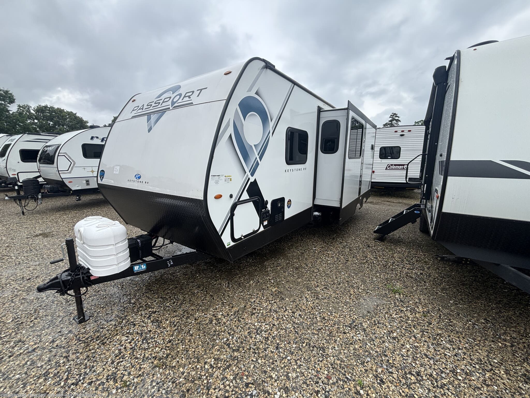 2025 Passport Classic 224RK by Keystone from Crossroads Trailer Sales, Inc. in Newfield, New Jersey