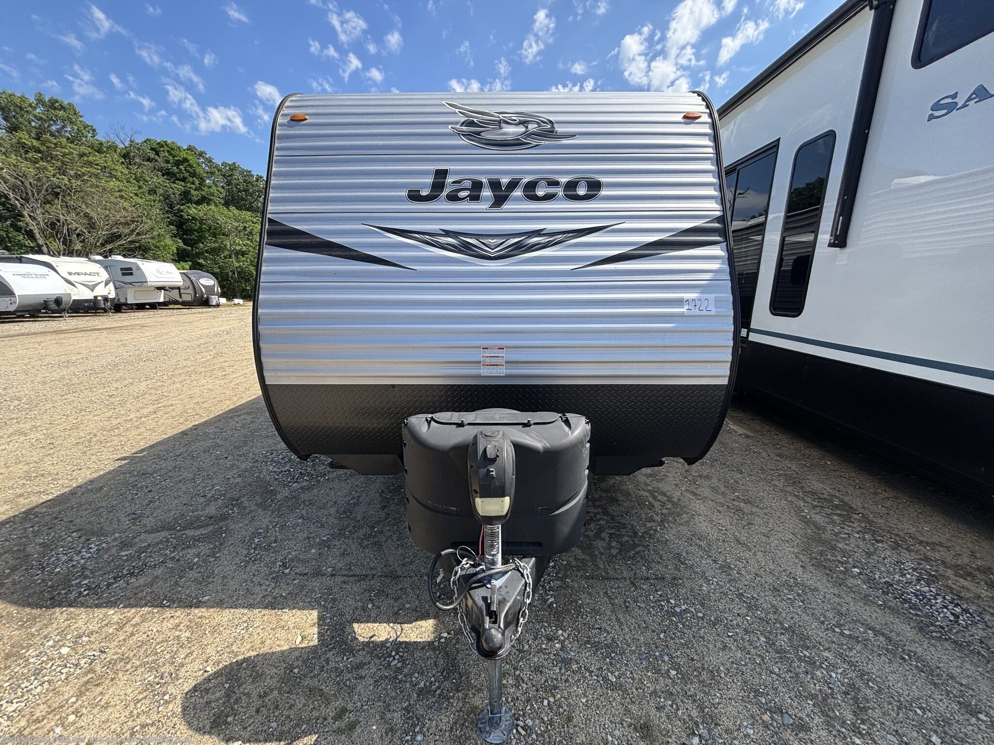 2021 Jayco Jay Flight SLX 8 264BH - Used Travel Trailer For Sale by Crossroads Trailer Sales, Inc. in Newfield, New Jersey features Toilet, Stove, Solar Panels, Smoke Detector, Air Conditioning