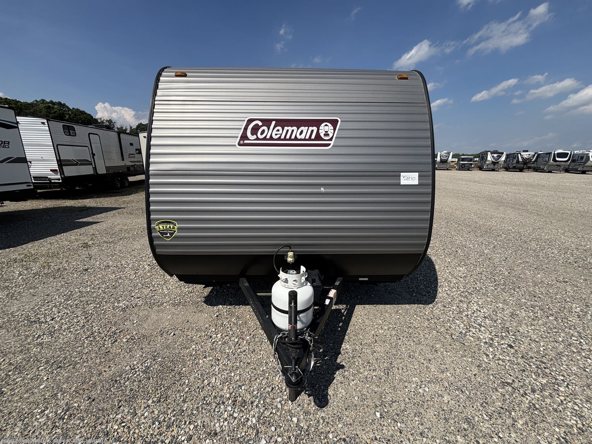 2023 Dutchmen Coleman Lantern LT 17B - Used Travel Trailer For Sale by Crossroads Trailer Sales, Inc. in Newfield, New Jersey features Batteries, Furnace, Bunk Beds, Fire Extinguisher, Air Conditioning