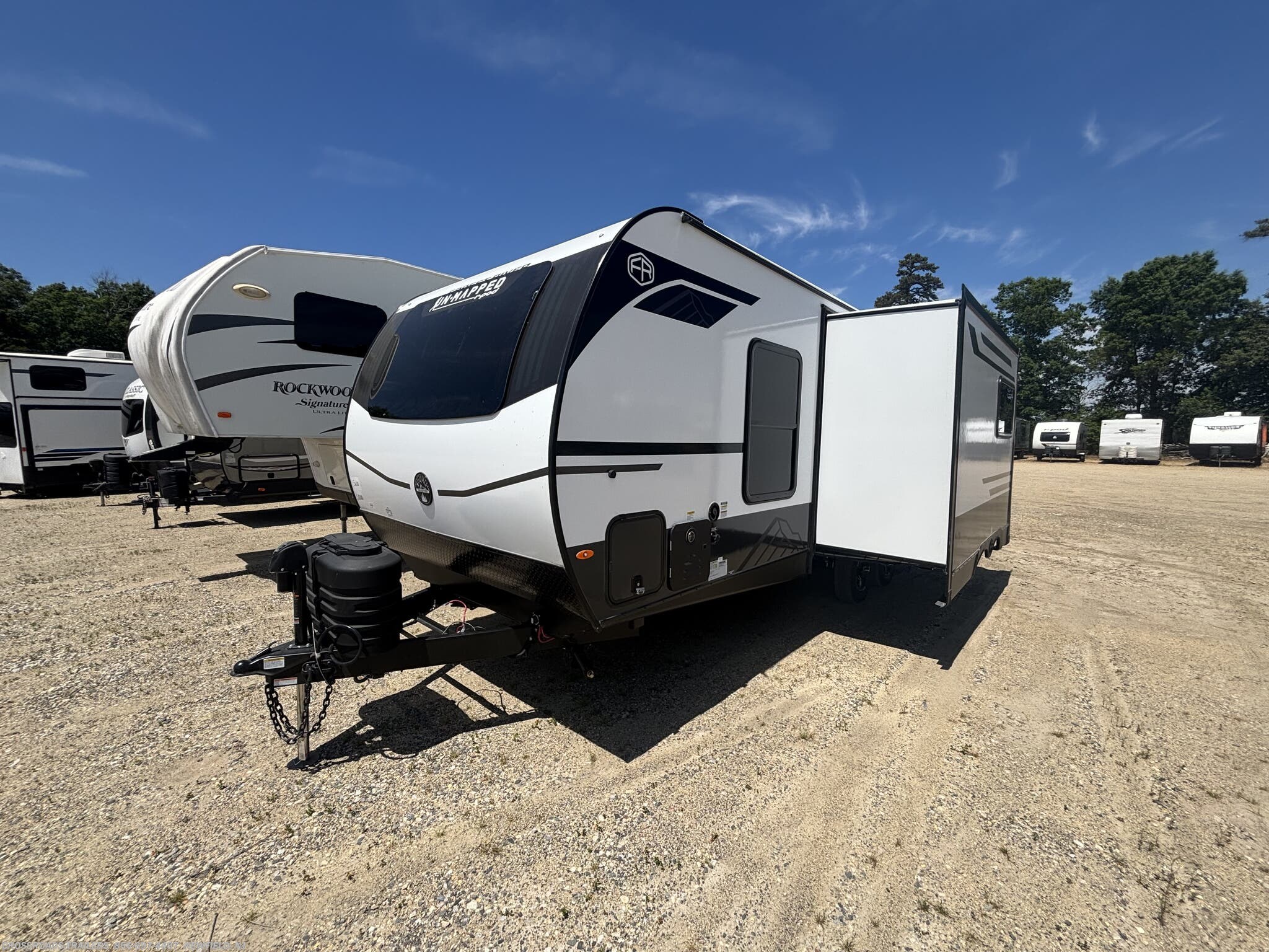 2027 R-Pod Un-Mapped 22RB by Forest River from Crossroads Trailer Sales, Inc. in Newfield, New Jersey