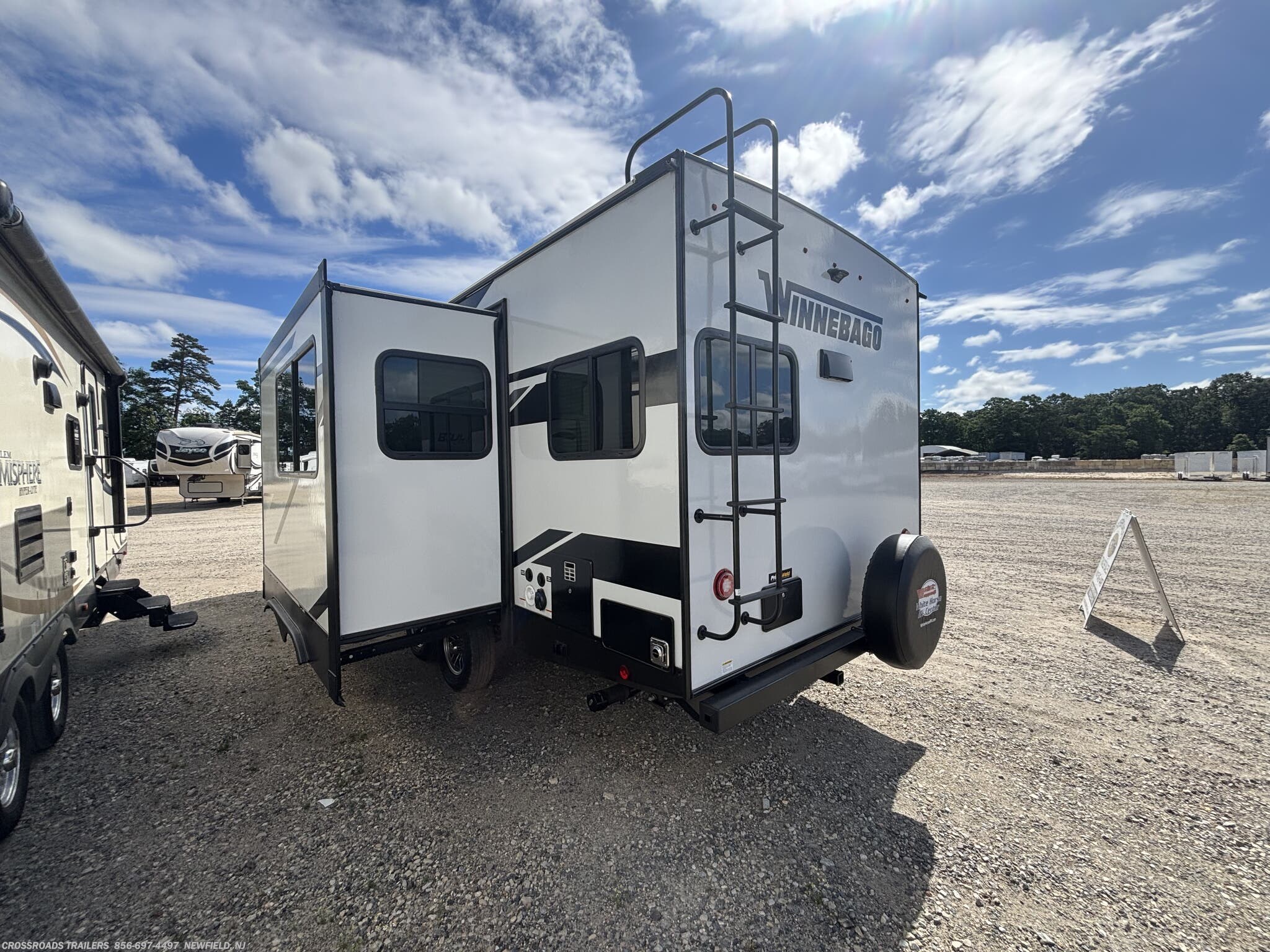New 2024 Winnebago Minnie 2529RG available in Newfield, New Jersey