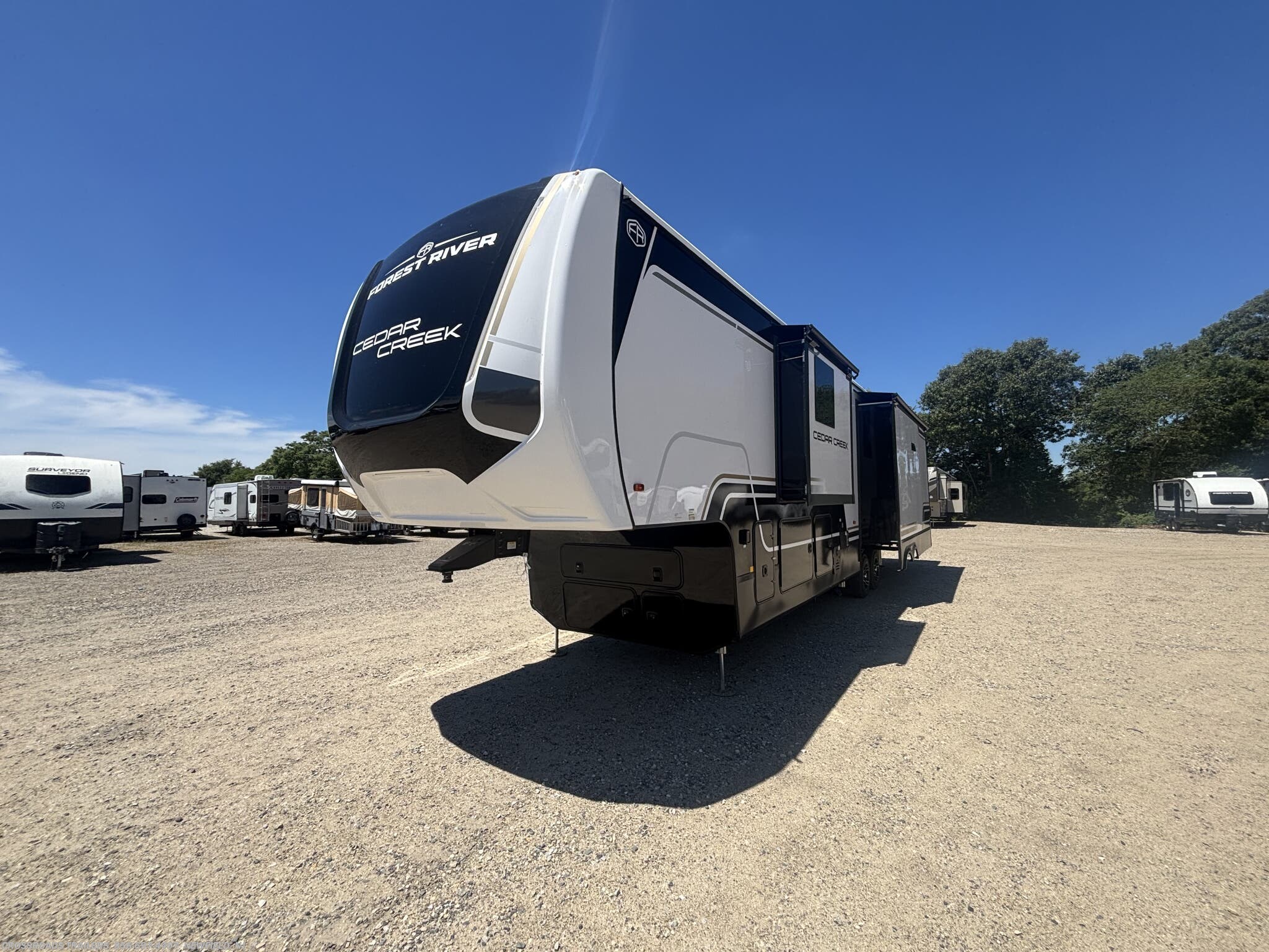 2027 Cedar Creek 383FB by Forest River from Crossroads Trailer Sales, Inc. in Newfield, New Jersey