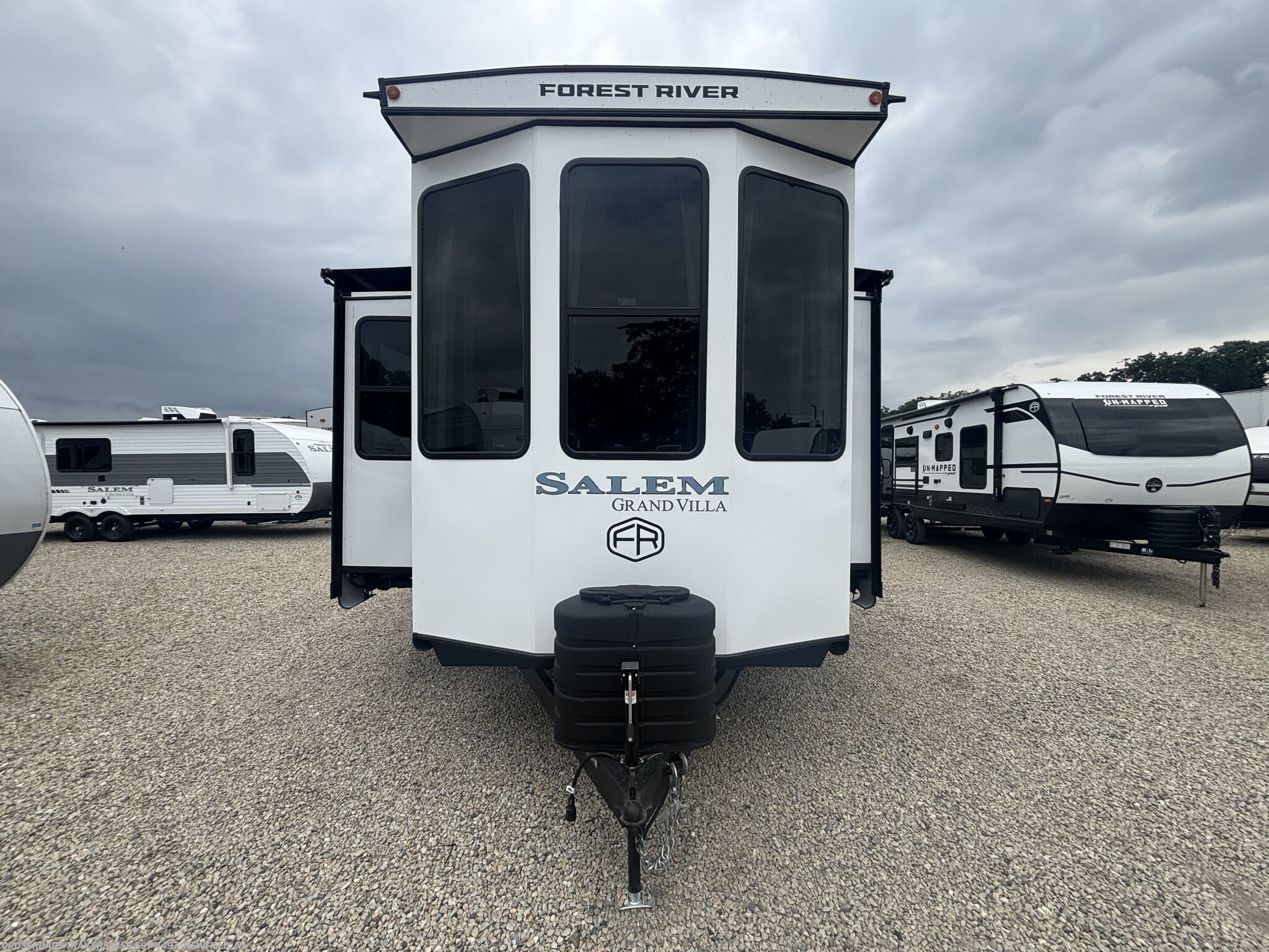 2027 Forest River Salem Grand Villa 42FLDL - New Destination Trailer For Sale by Crossroads Trailer Sales, Inc. in Newfield, New Jersey features PVC Roof, Stove Top Burner, Fire Extinguisher, Slideout, Air Conditioning