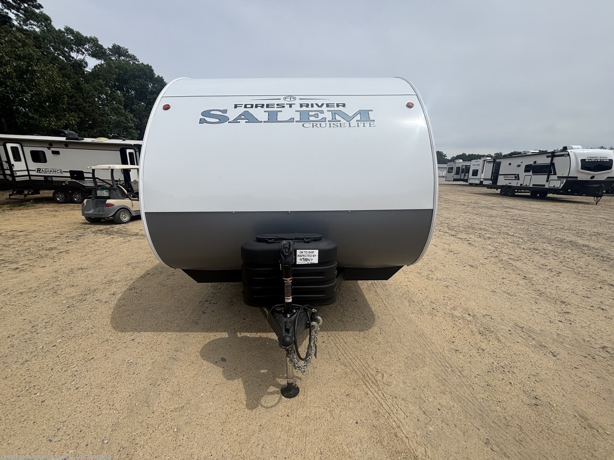 2027 Forest River Salem Cruise Lite 273QBXL - New Travel Trailer For Sale by Crossroads Trailer Sales, Inc. in Newfield, New Jersey features PVC Roof, TV, Solar Prep, Water Heater, Roof Deck