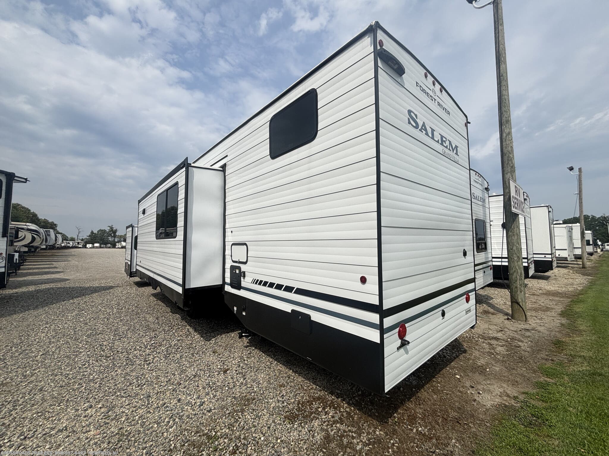 New 2026 Forest River Salem Grand Villa 42ICE available in Newfield, New Jersey