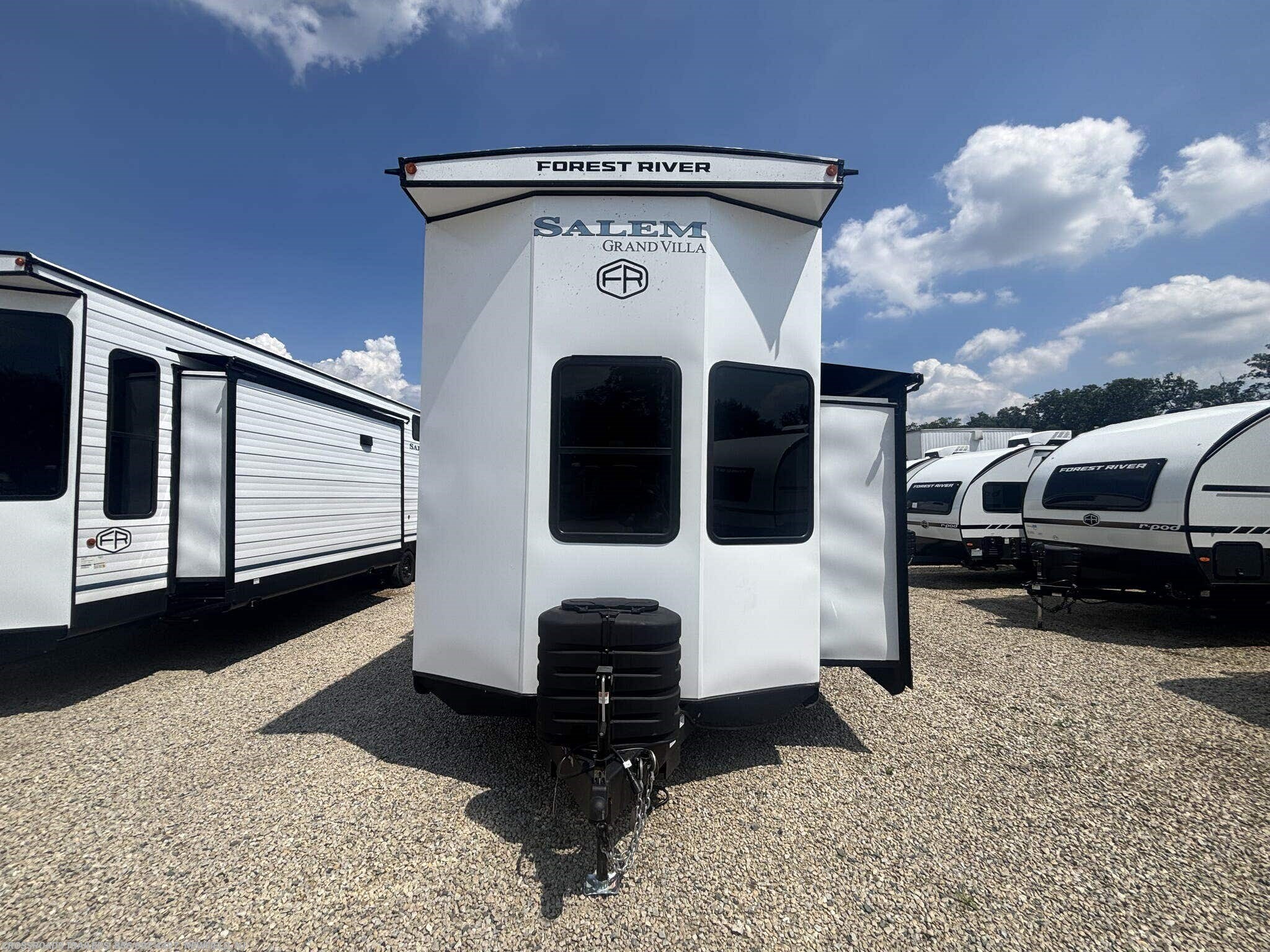 2027 Forest River Salem Villa 42ICE - New Destination Trailer For Sale by Crossroads Trailer Sales, Inc. in Newfield, New Jersey features Slideout, TV, Water Heater, Stove Top Burner, External Shower