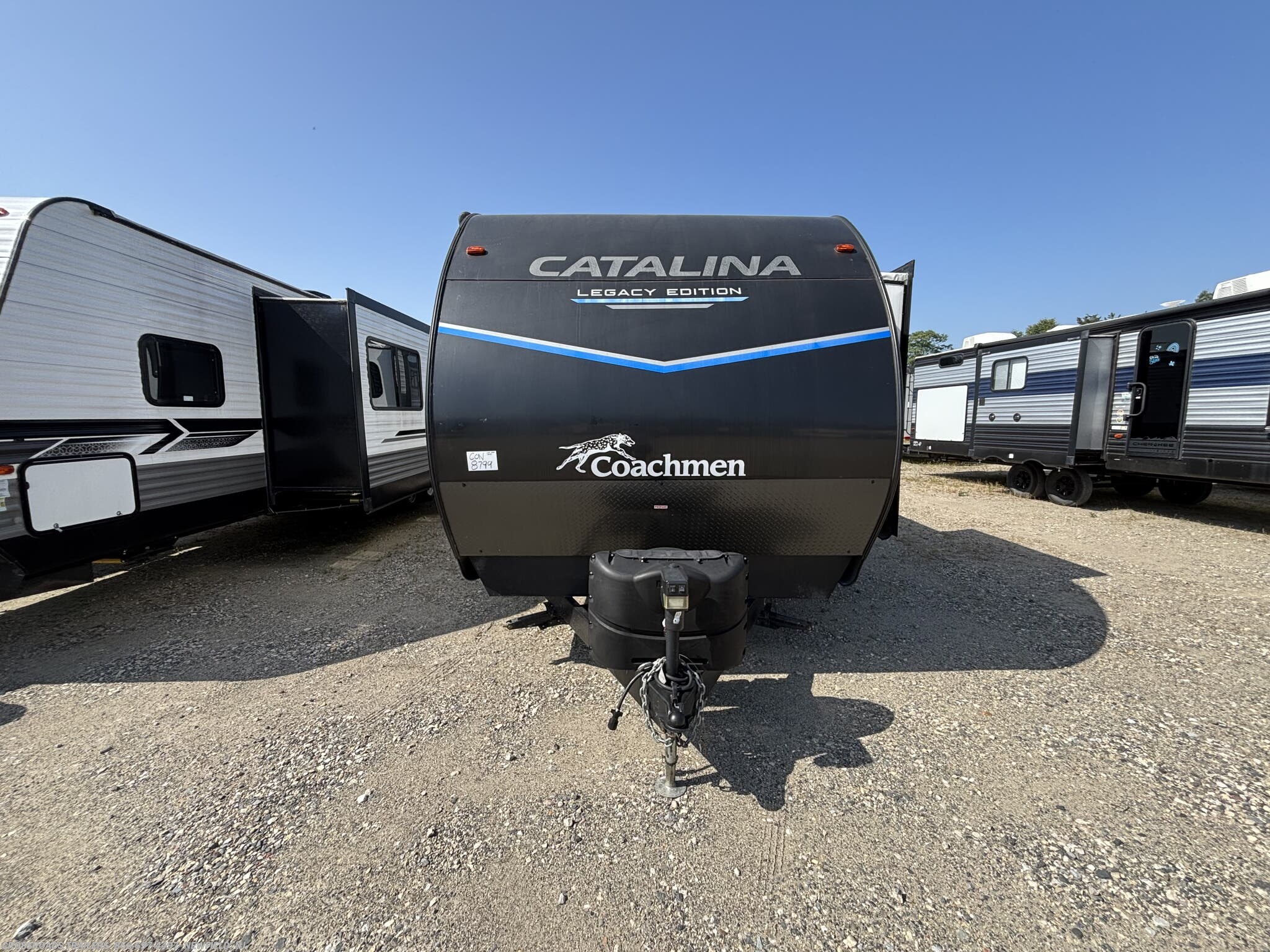 2023 Coachmen Catalina Legacy Edition 313RLTS - Used Travel Trailer For Sale by Crossroads Trailer Sales, Inc. in Newfield, New Jersey features Washer/Dryer Prep, Booth Dinette, TV, Queen Bed, Shower