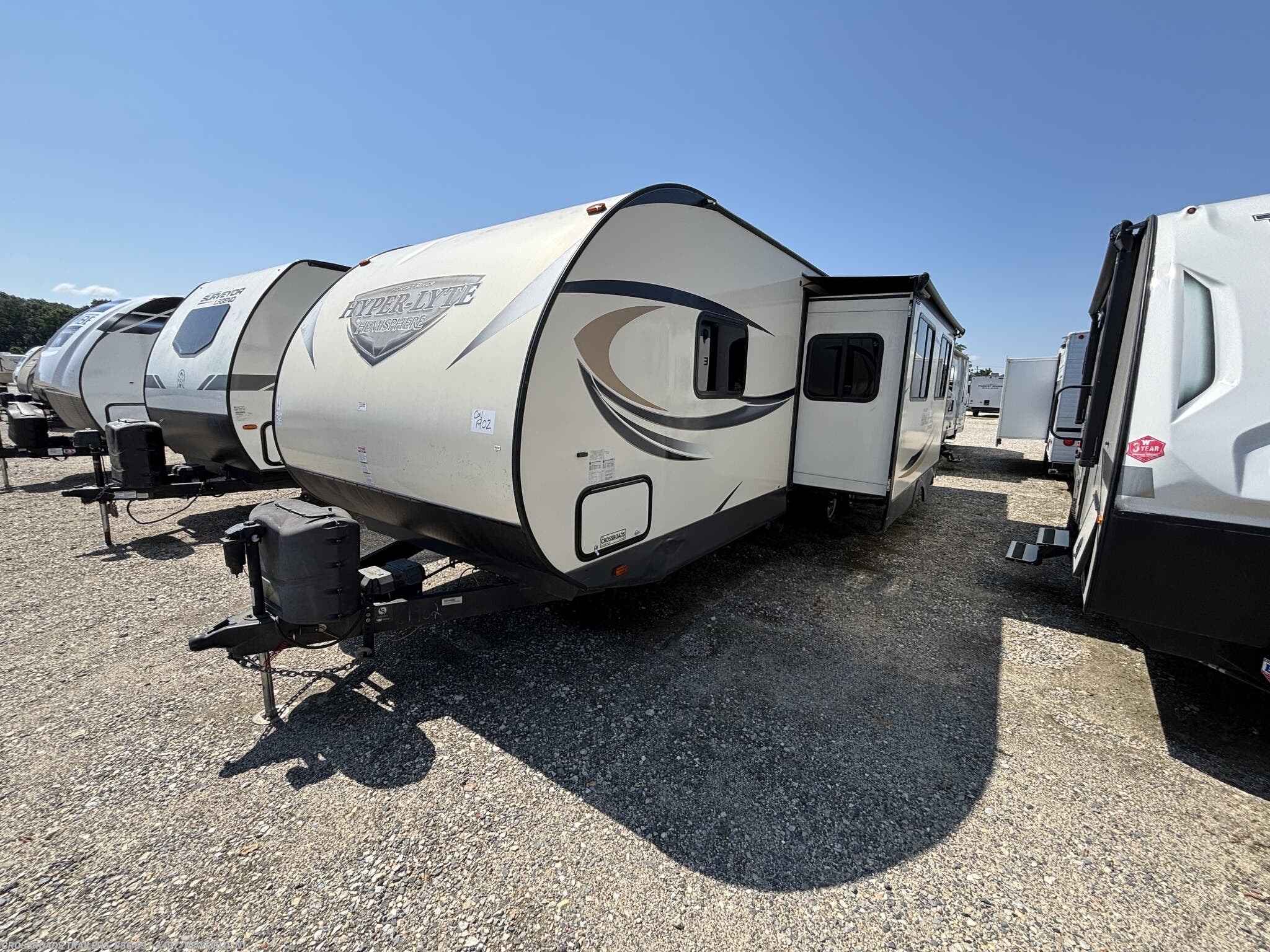2017 Salem Hemisphere Hyper-Lyte 26RBHL by Forest River from Crossroads Trailer Sales, Inc. in Newfield, New Jersey