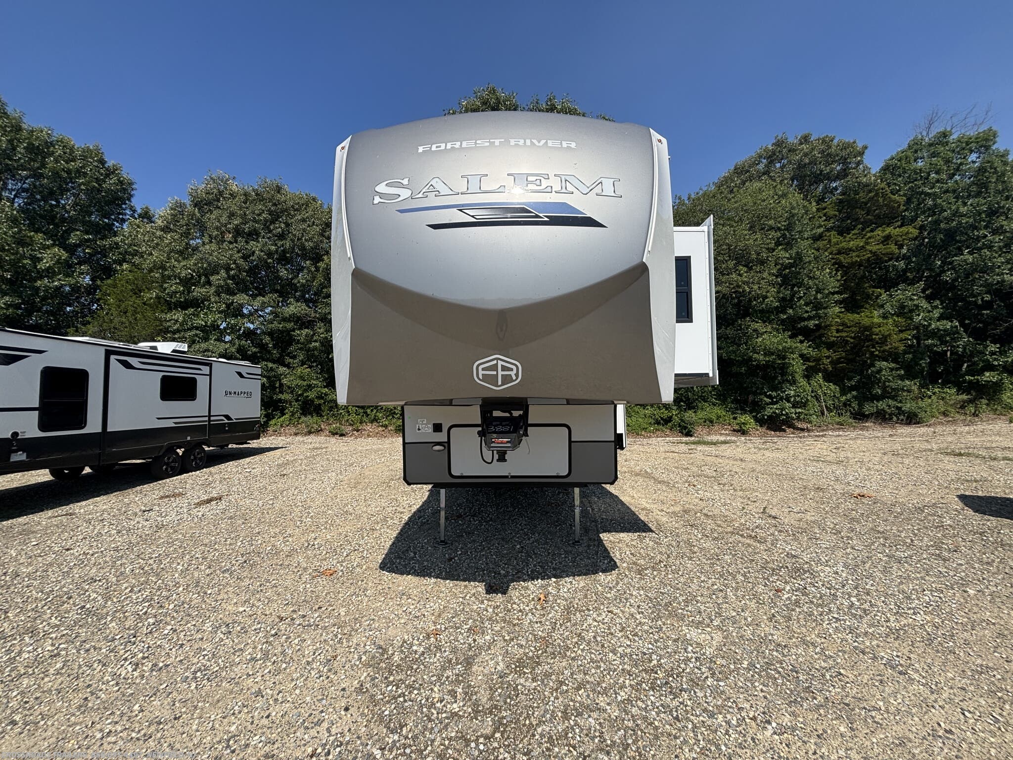 2027 Forest River Salem Hemisphere 373MBRL - New Fifth Wheel For Sale by Crossroads Trailer Sales, Inc. in Newfield, New Jersey features Bunk Beds, Oven, Water Heater, TV, TV Antenna