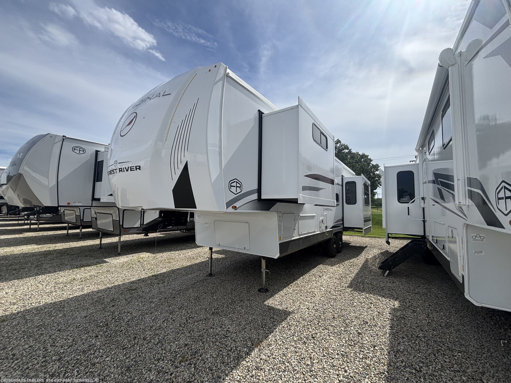 2027 Cardinal 32CHILL by Forest River from Crossroads Trailer Sales, Inc. in Newfield, New Jersey