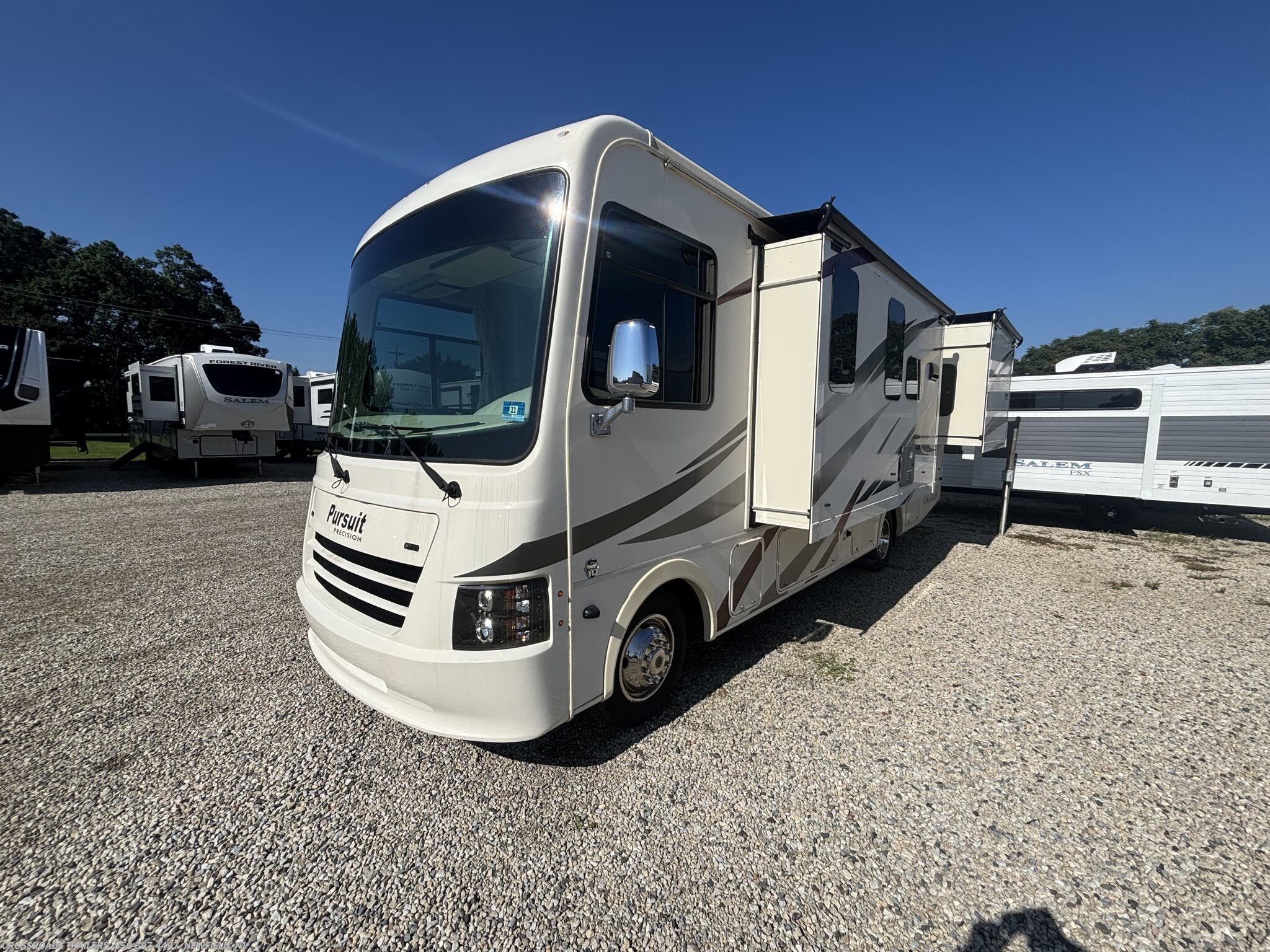 2018 Pursuit Precision 27DS by Coachmen from Crossroads Trailer Sales, Inc. in Newfield, New Jersey