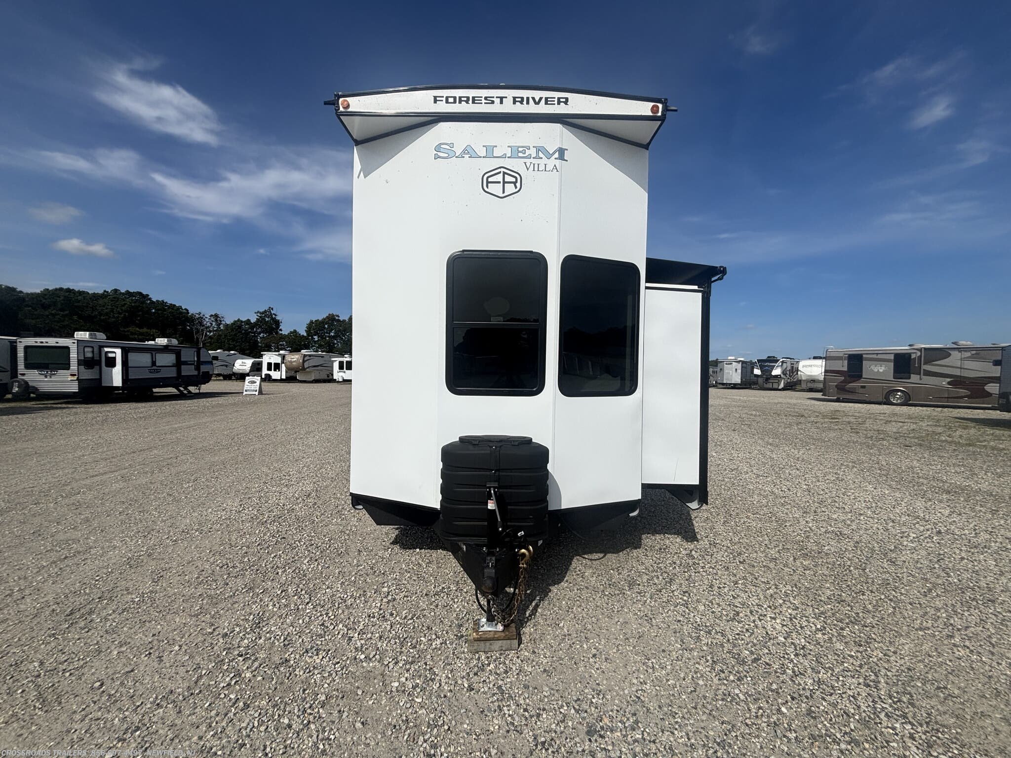 2027 Forest River Salem Villa 40ZZZ - New Destination Trailer For Sale by Crossroads Trailer Sales, Inc. in Newfield, New Jersey features Microwave, Batteries, Roof Deck, Air Conditioning, Awning