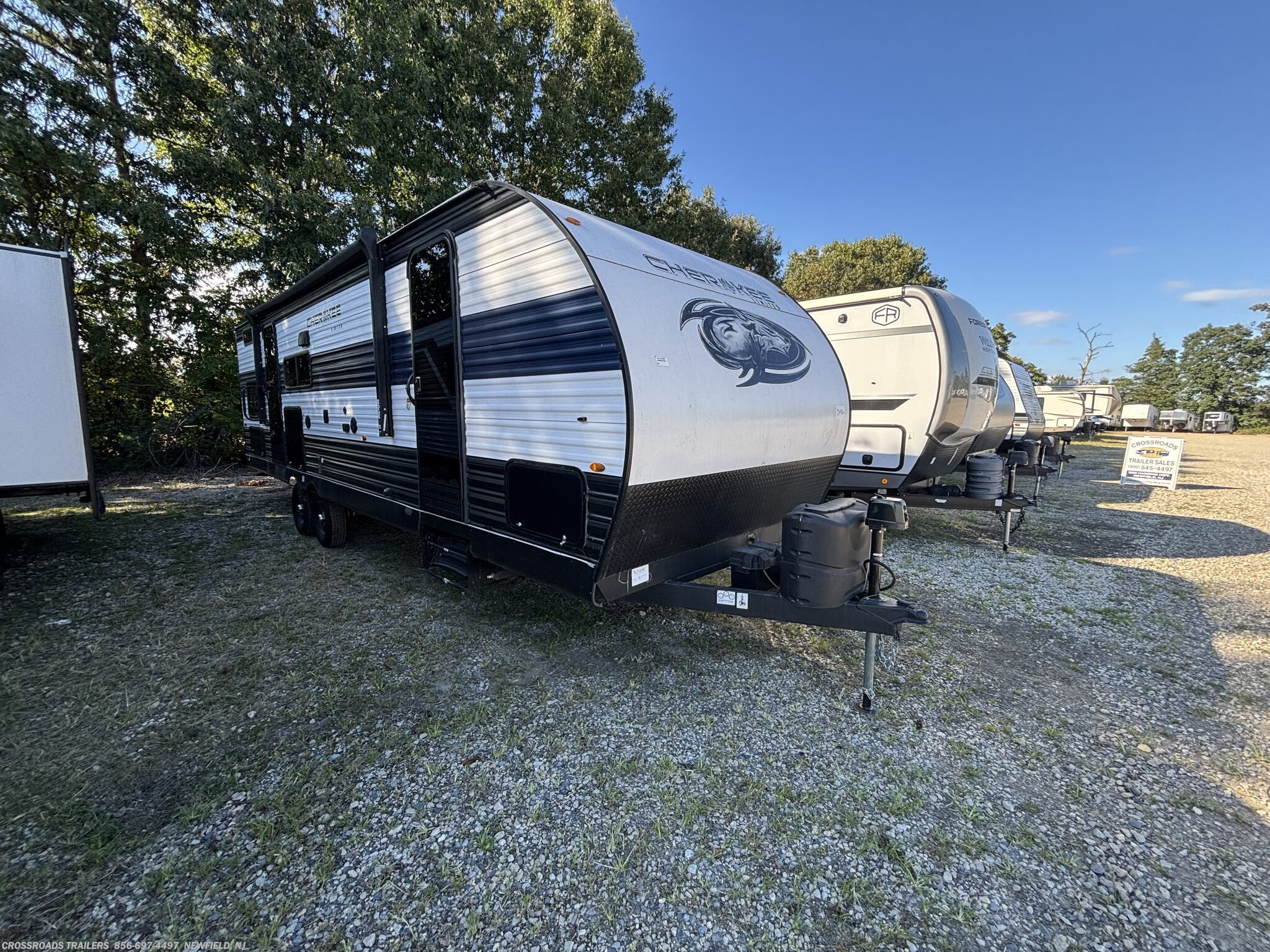 2023 Forest River Cherokee 264DBH - Used Travel Trailer For Sale by Crossroads Trailer Sales, Inc. in Newfield, New Jersey features Water Heater, Microwave, Dinette, Shower, Air Conditioning