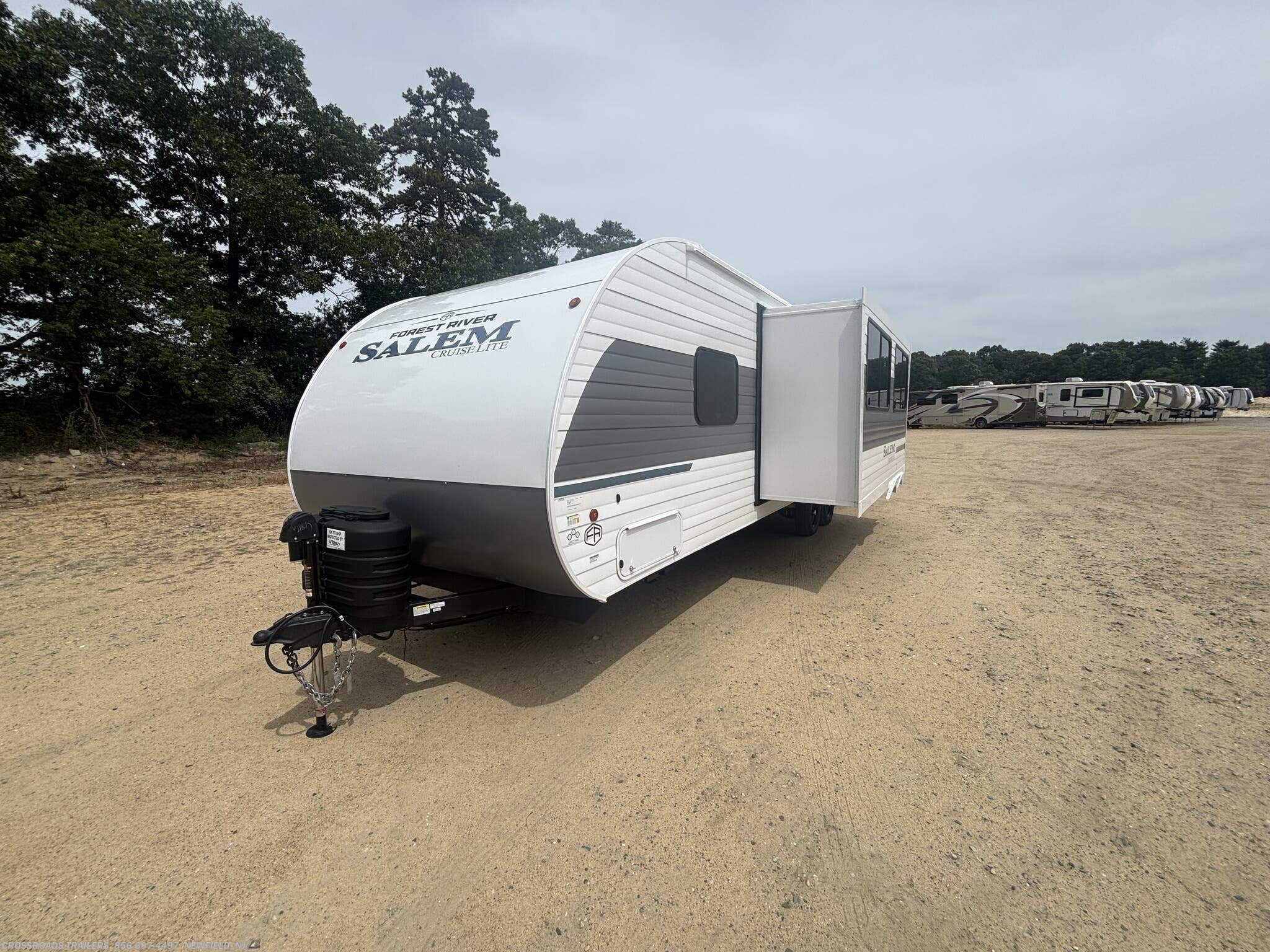2027 Salem Cruise Lite 273QBXL by Forest River from Crossroads Trailer Sales, Inc. in Newfield, New Jersey