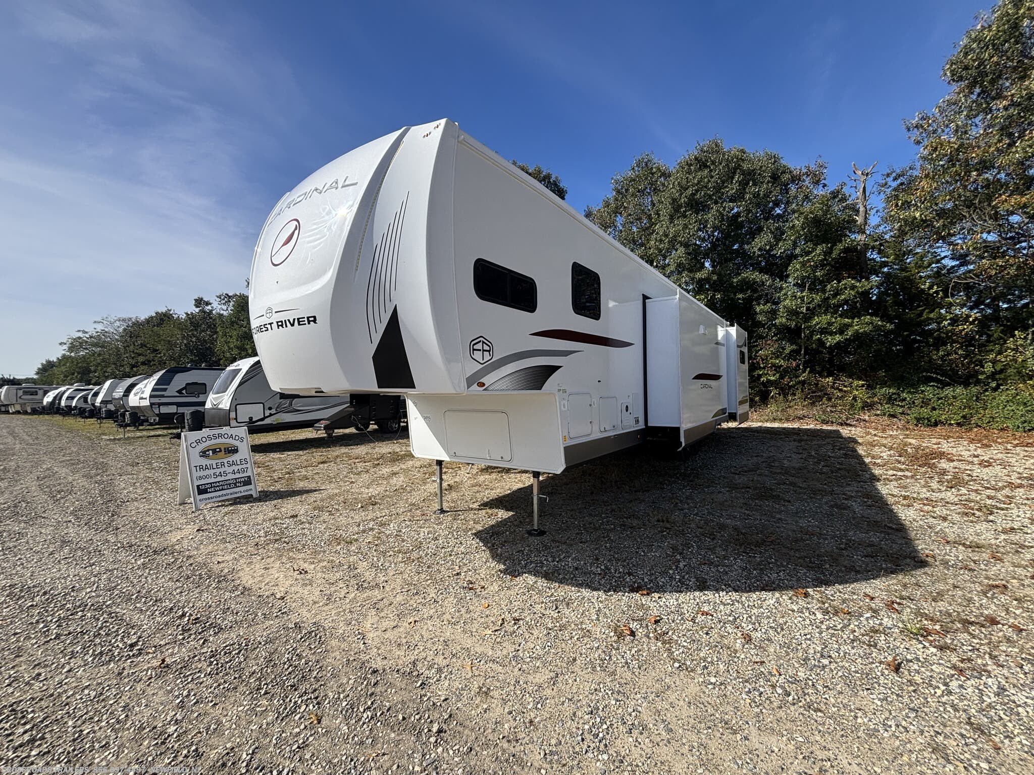 2027 Cardinal 36FUN by Forest River from Crossroads Trailer Sales, Inc. in Newfield, New Jersey
