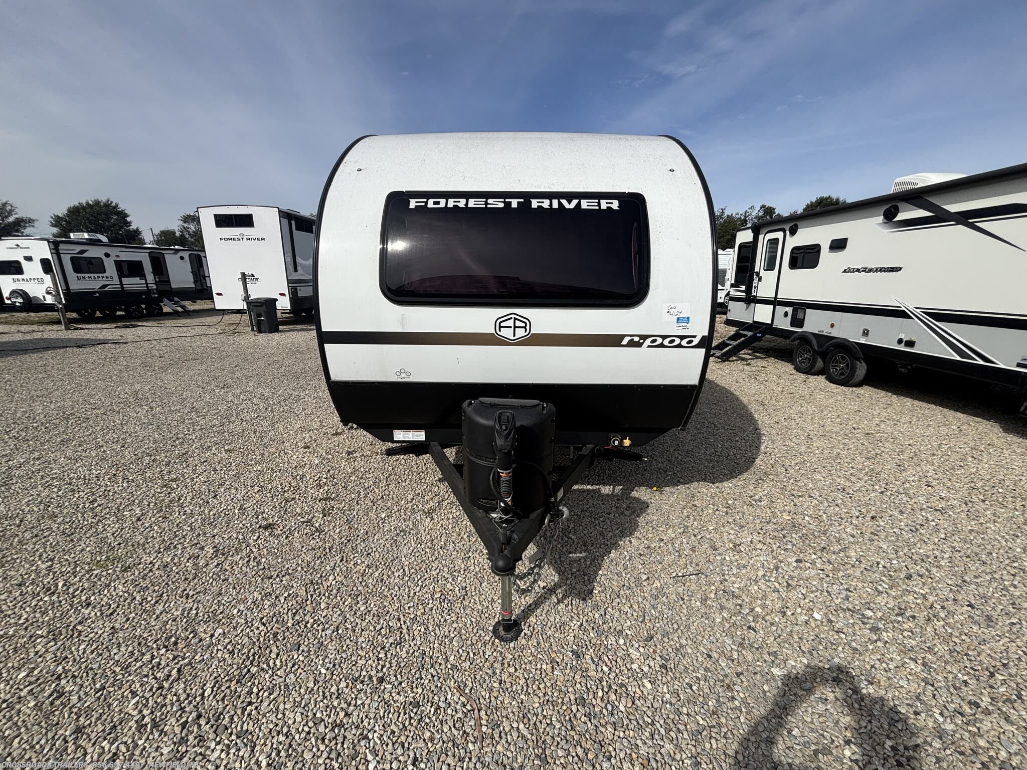 2025 Forest River R-Pod RP-192 - Used Travel Trailer For Sale by Crossroads Trailer Sales, Inc. in Newfield, New Jersey features Microwave, Inverter, Refrigerator, Hitch, Enclosed Underbelly