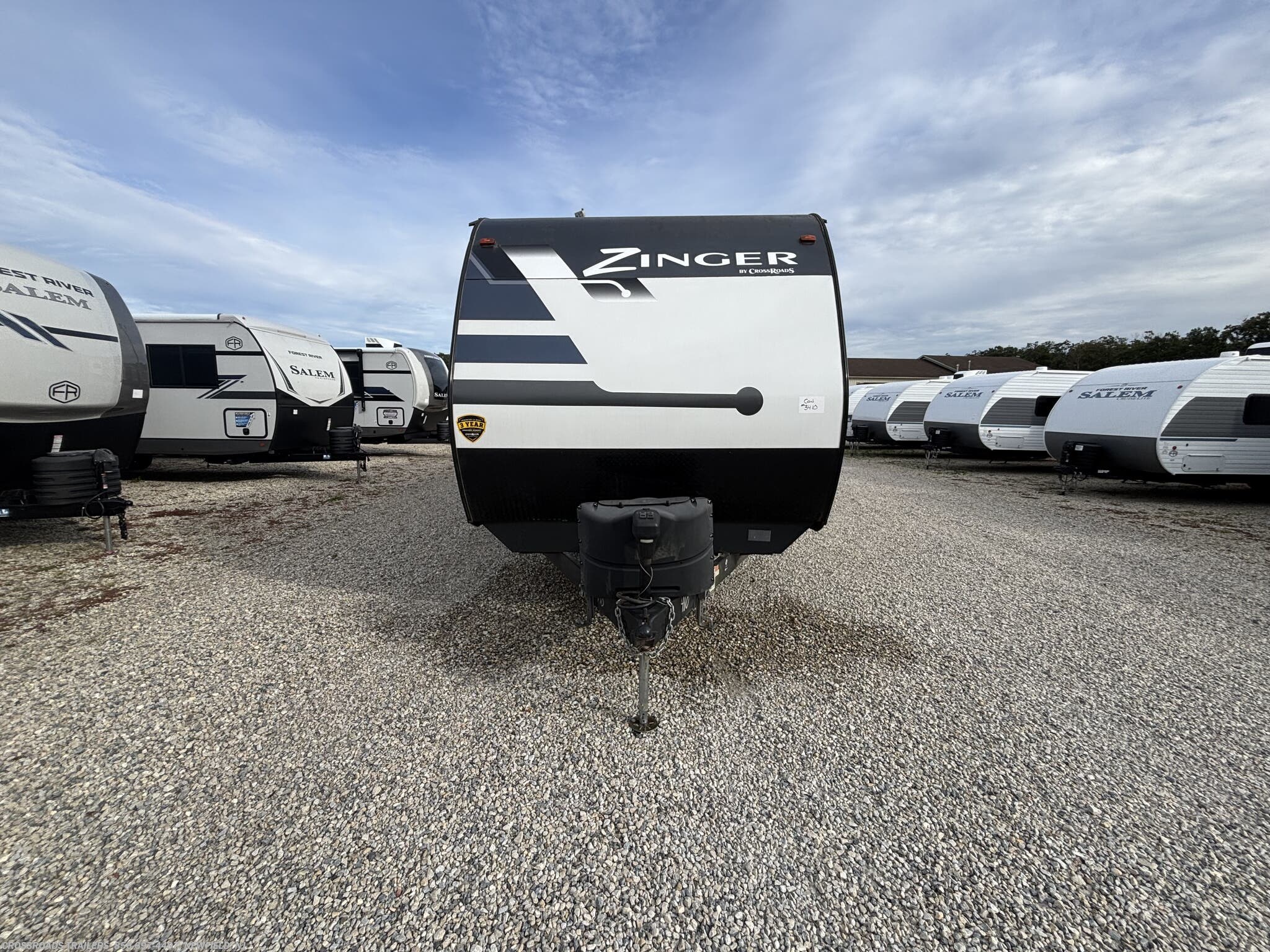 2021 CrossRoads Zinger 333DB - Used Travel Trailer For Sale by Crossroads Trailer Sales, Inc. in Newfield, New Jersey features Microwave, Solar Prep, Oven, Heated Underbelly, Backup Camera