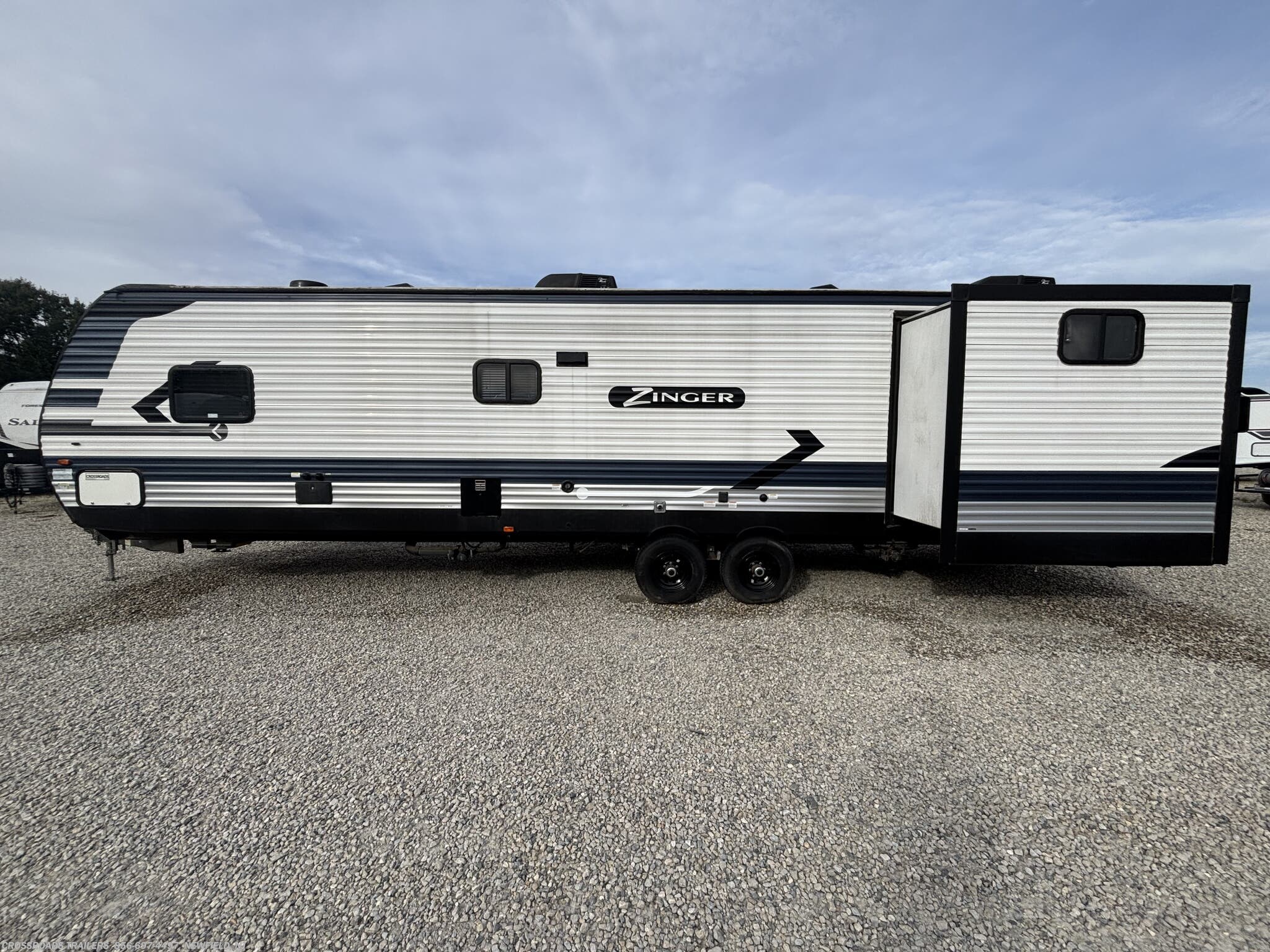Used 2021 CrossRoads Zinger 333DB available in Newfield, New Jersey