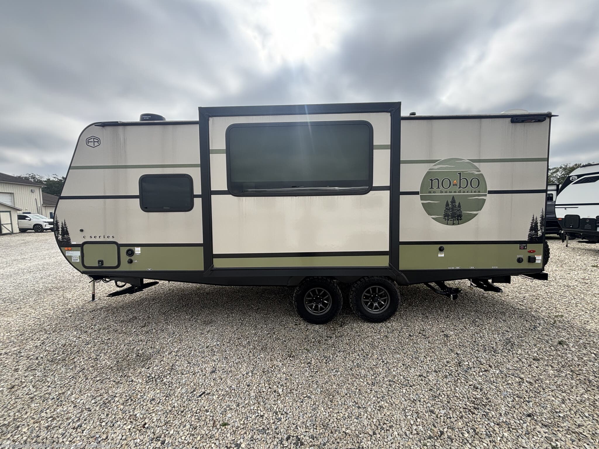 New 2025 Forest River No Boundaries NB20.3 available in Newfield, New Jersey