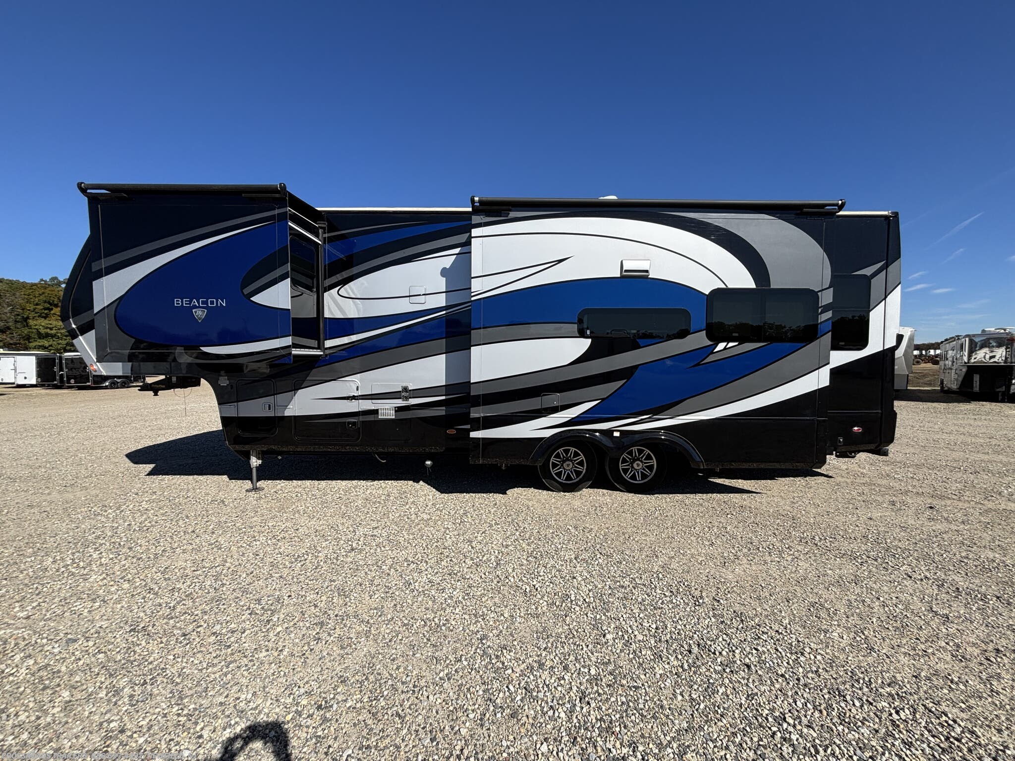 Used 2021 Vanleigh Beacon 34RLB available in Newfield, New Jersey