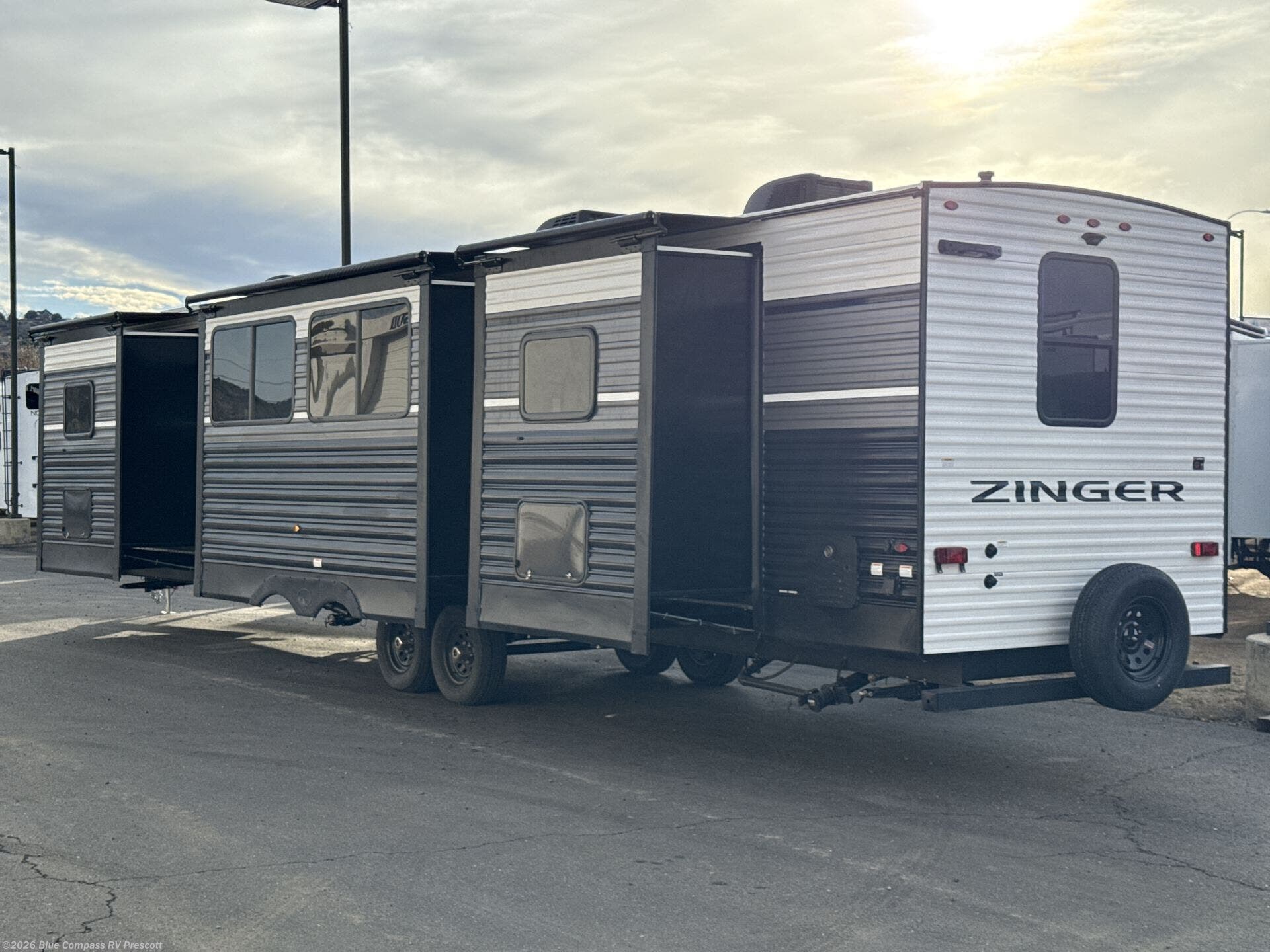 New 2026 CrossRoads Zinger 390DB available in Prescott, Arizona