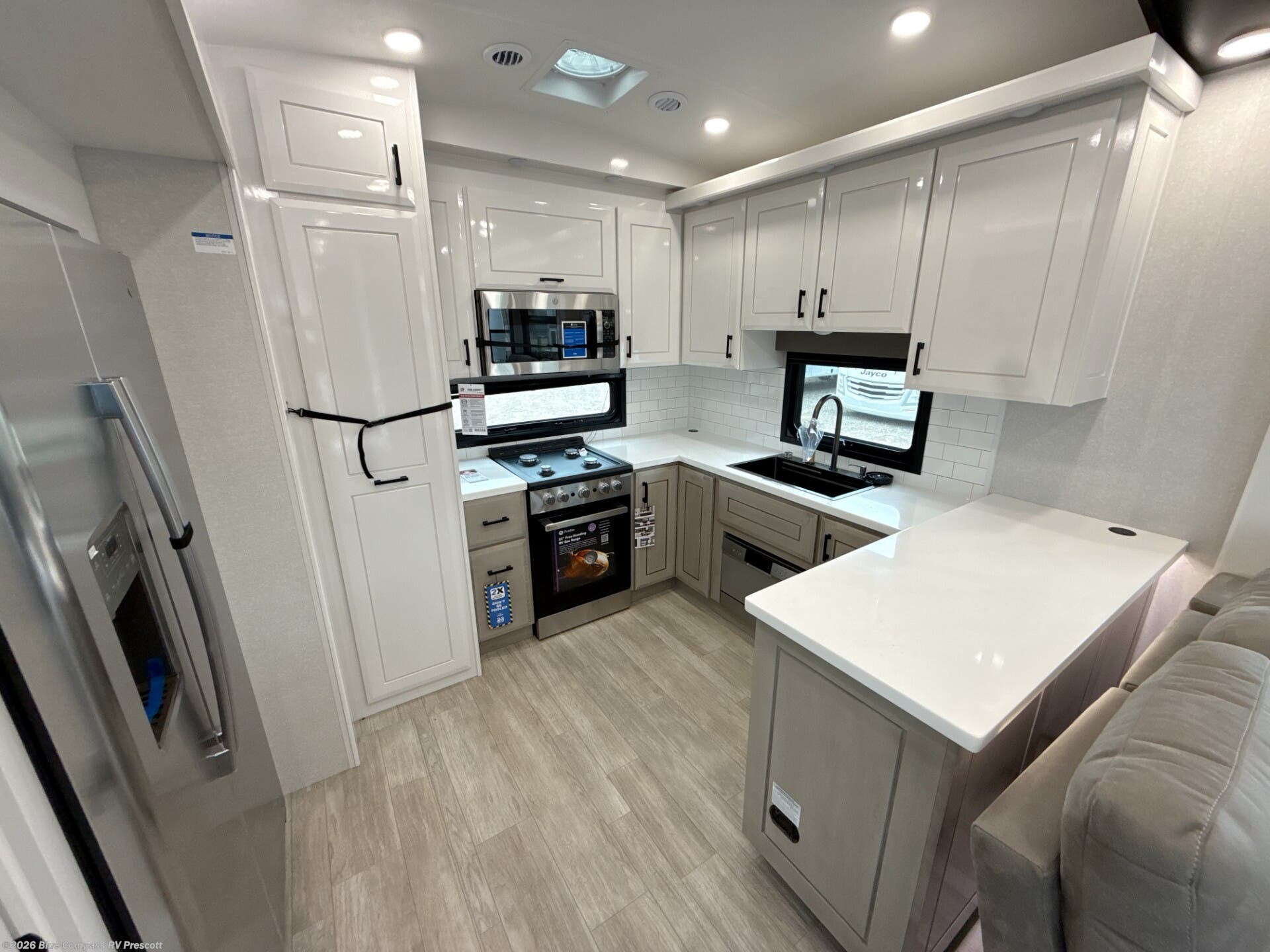 Pinnacle Rv Front Compartment 2026 Jayco Pinnacle 38FBRK RV for Sale in Prescott, AZ 86301 | T137924 ...